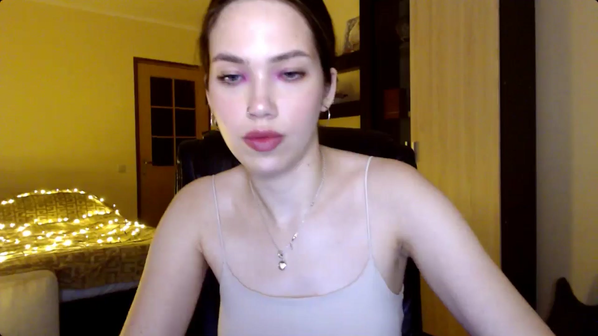 Gallery image thumbnail from LovellyRima__'s myfreecams stream on, 08/18/2024, 20:46 image 6 of 20