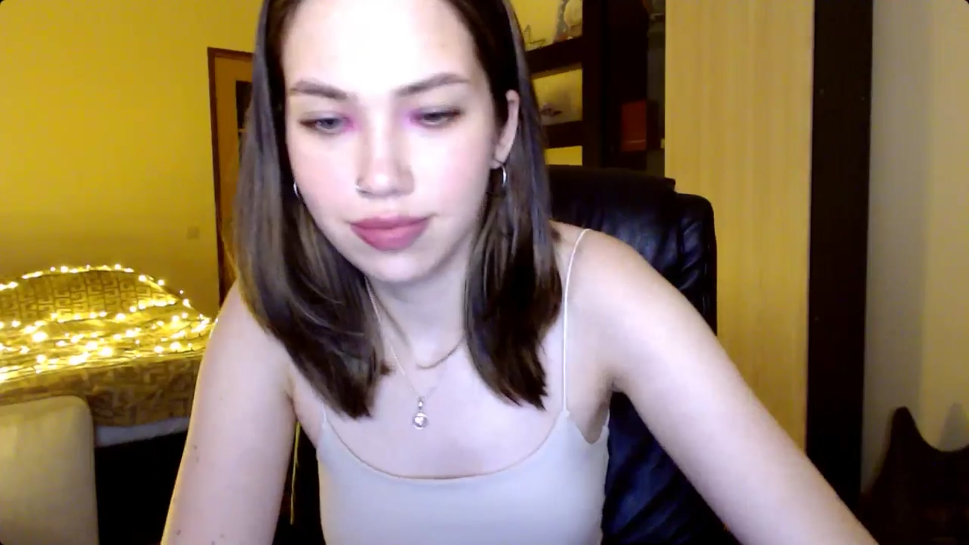 Gallery image thumbnail from LovellyRima__'s myfreecams stream on, 08/18/2024, 21:31 image 17 of 20