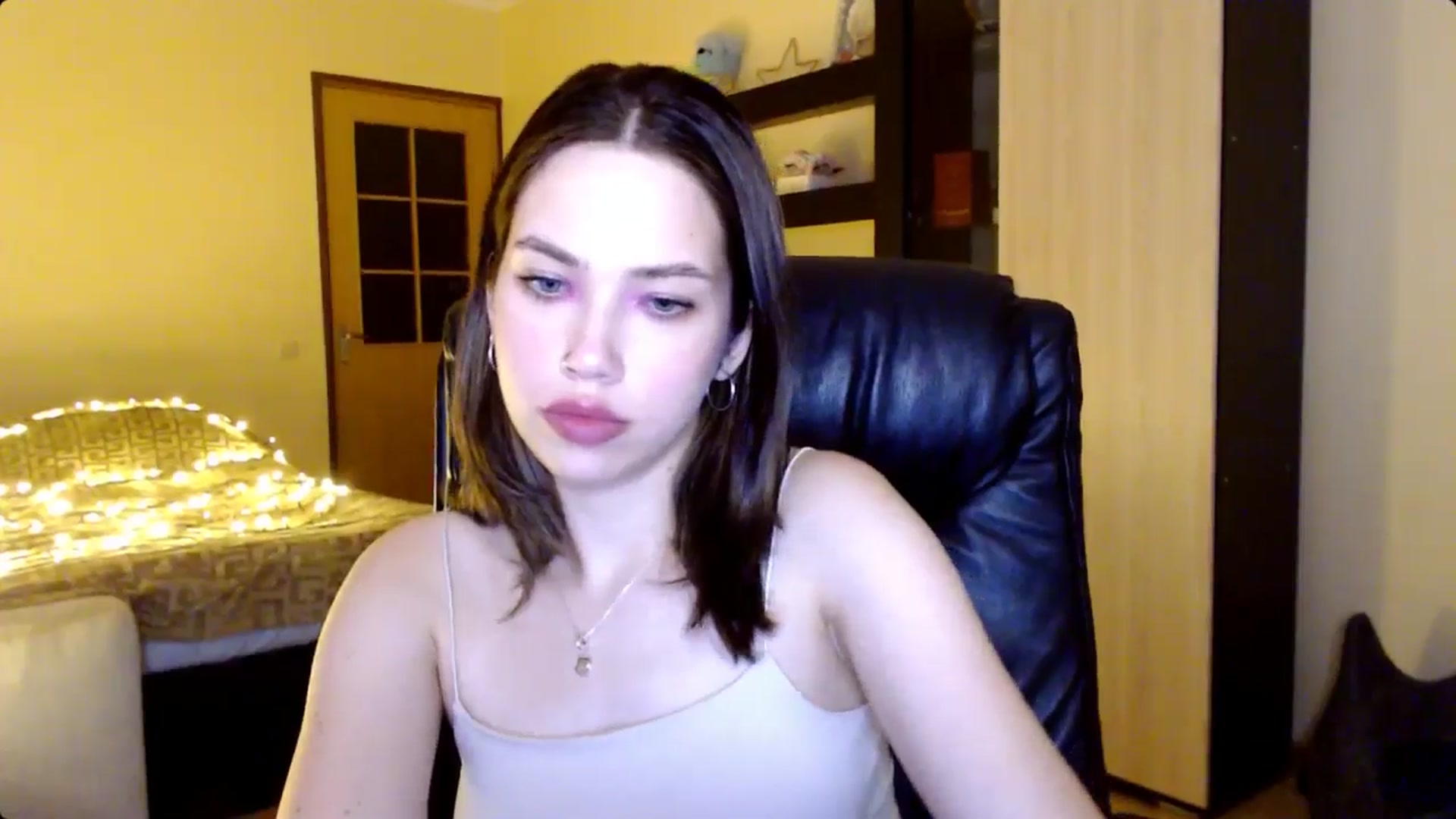 Gallery image thumbnail from LovellyRima__'s myfreecams stream on, 08/18/2024, 21:31 image 5 of 20