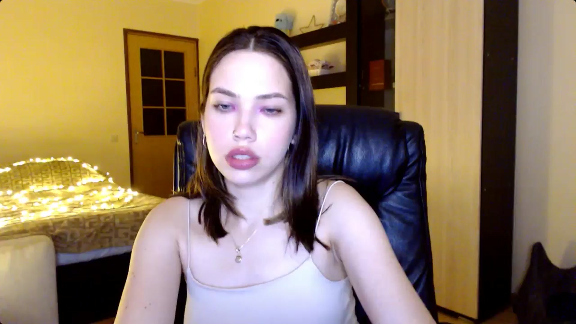 Gallery image thumbnail from LovellyRima__'s myfreecams stream on, 08/18/2024, 21:31 image 1 of 20