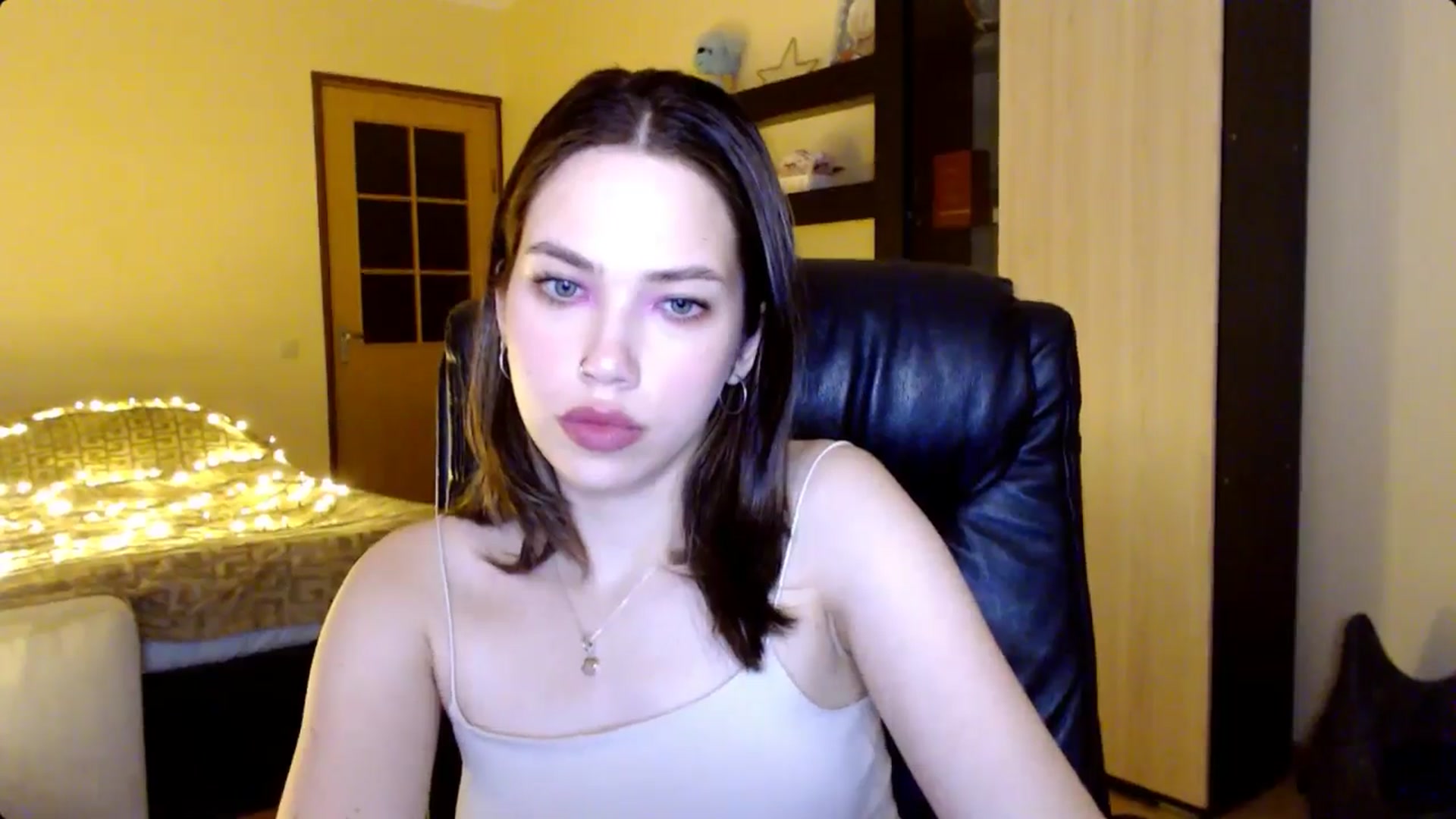 Gallery image thumbnail from LovellyRima__'s myfreecams stream on, 08/18/2024, 21:31 image 4 of 20