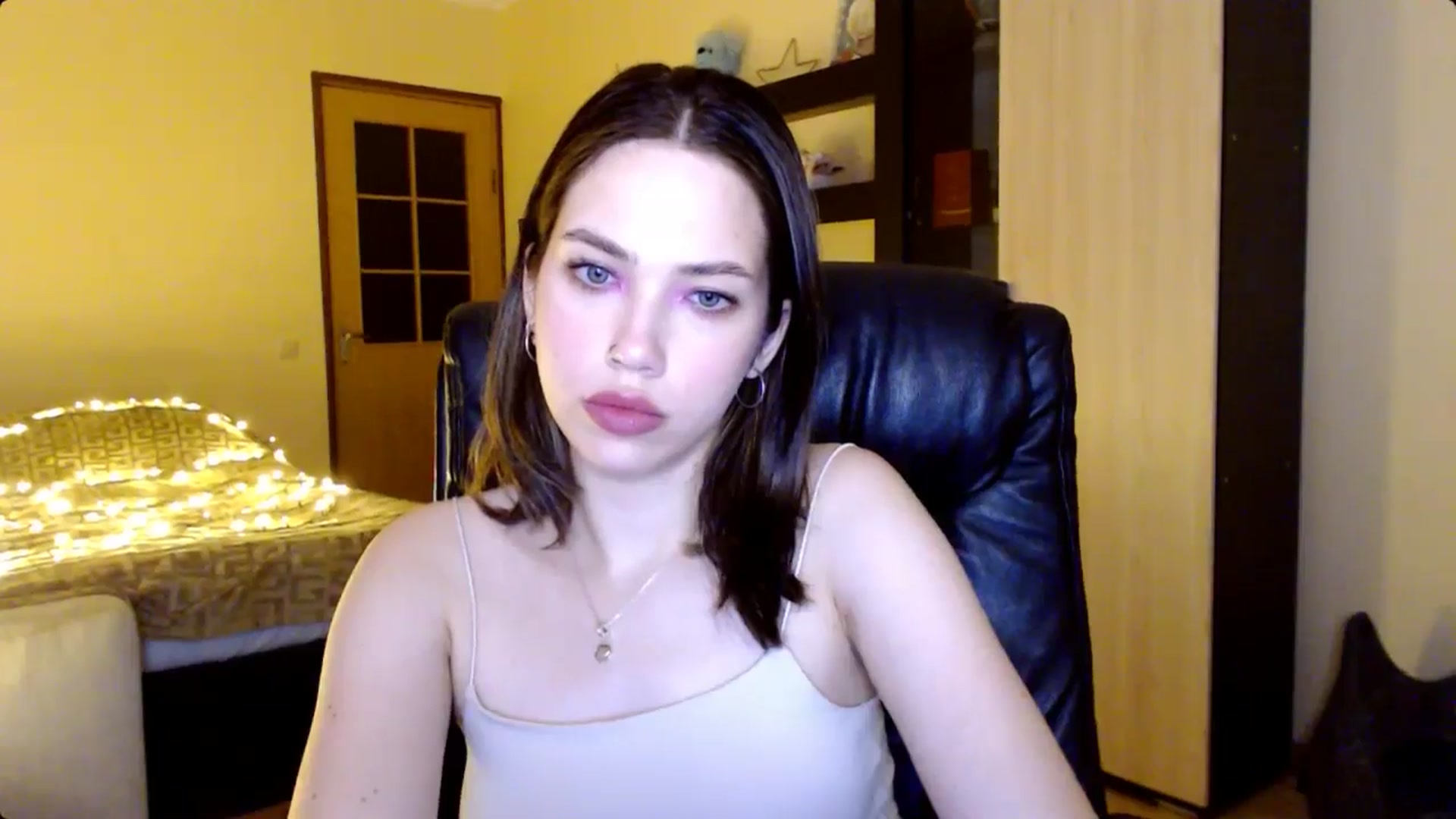 Gallery image thumbnail from LovellyRima__'s myfreecams stream on, 08/18/2024, 21:31 image 3 of 20