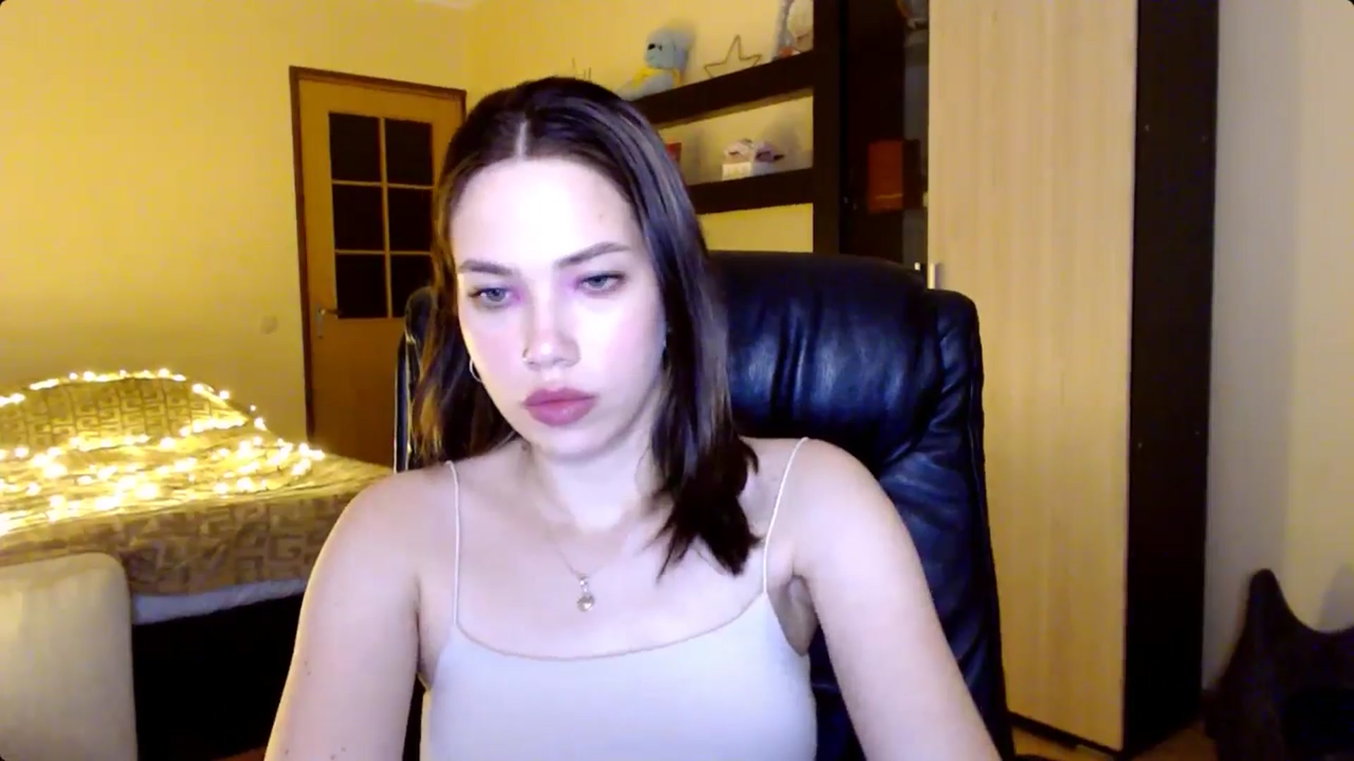 Gallery image thumbnail from LovellyRima__'s myfreecams stream on, 08/18/2024, 21:31 image 8 of 20