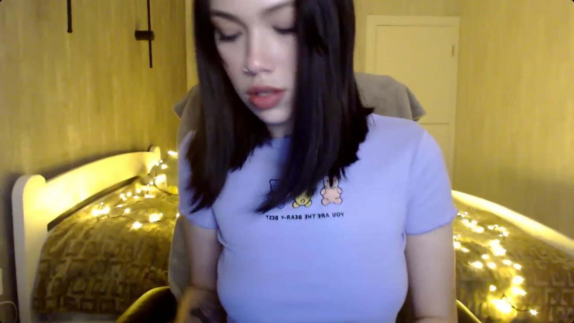 Gallery image thumbnail from LovellyRima__'s myfreecams stream on, 12/18/2024, 18:39 image 10 of 20
