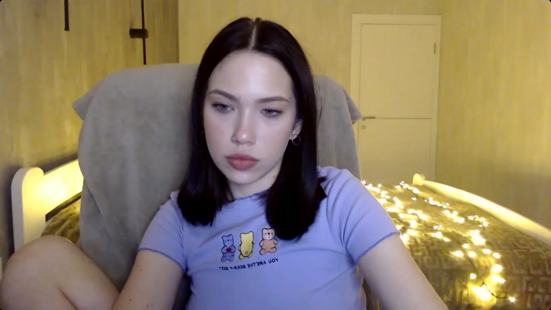 Gallery image thumbnail from LovellyRima__'s myfreecams stream on, 12/18/2024, 18:39 image 6 of 20
