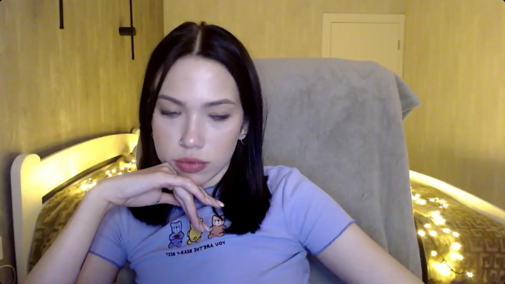 Gallery image thumbnail from LovellyRima__'s myfreecams stream on, 12/18/2024, 18:39 image 16 of 20
