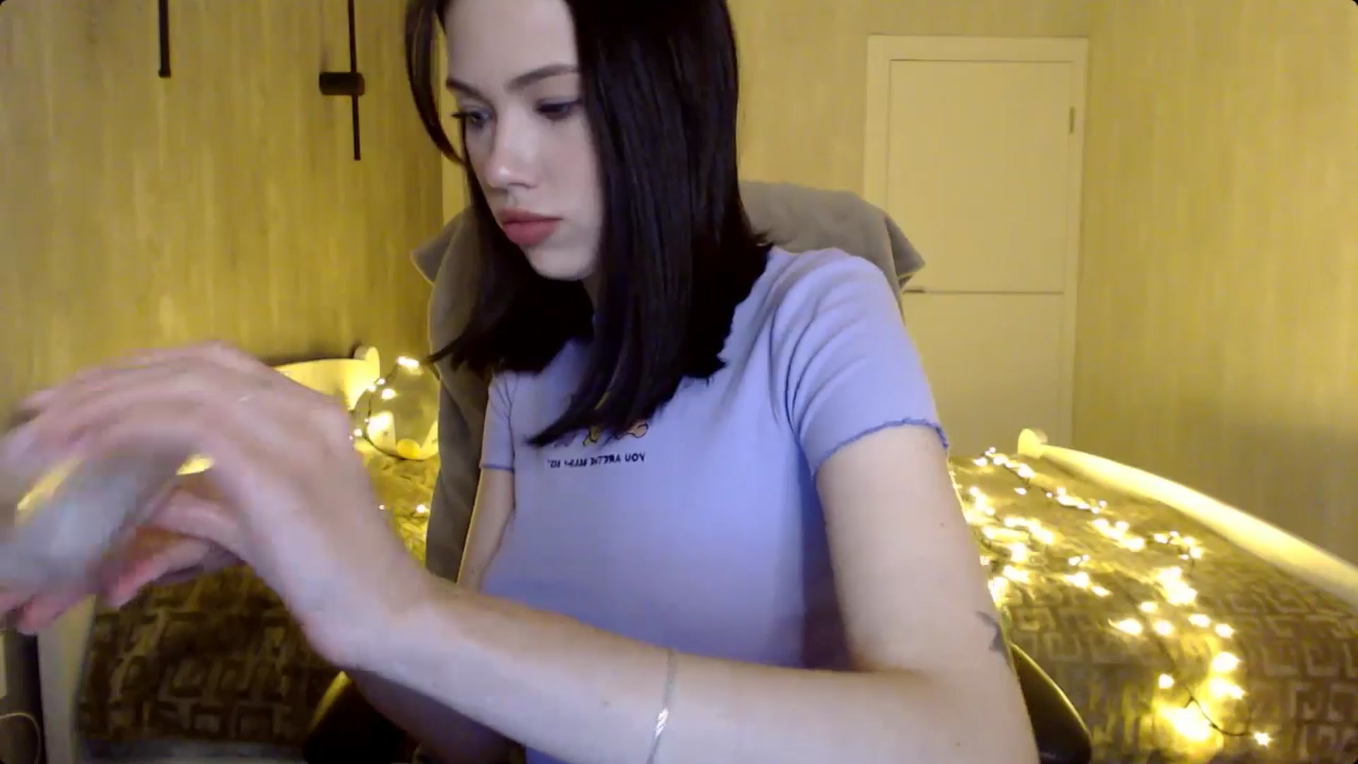 Gallery image thumbnail from LovellyRima__'s myfreecams stream on, 12/18/2024, 18:39 image 8 of 20