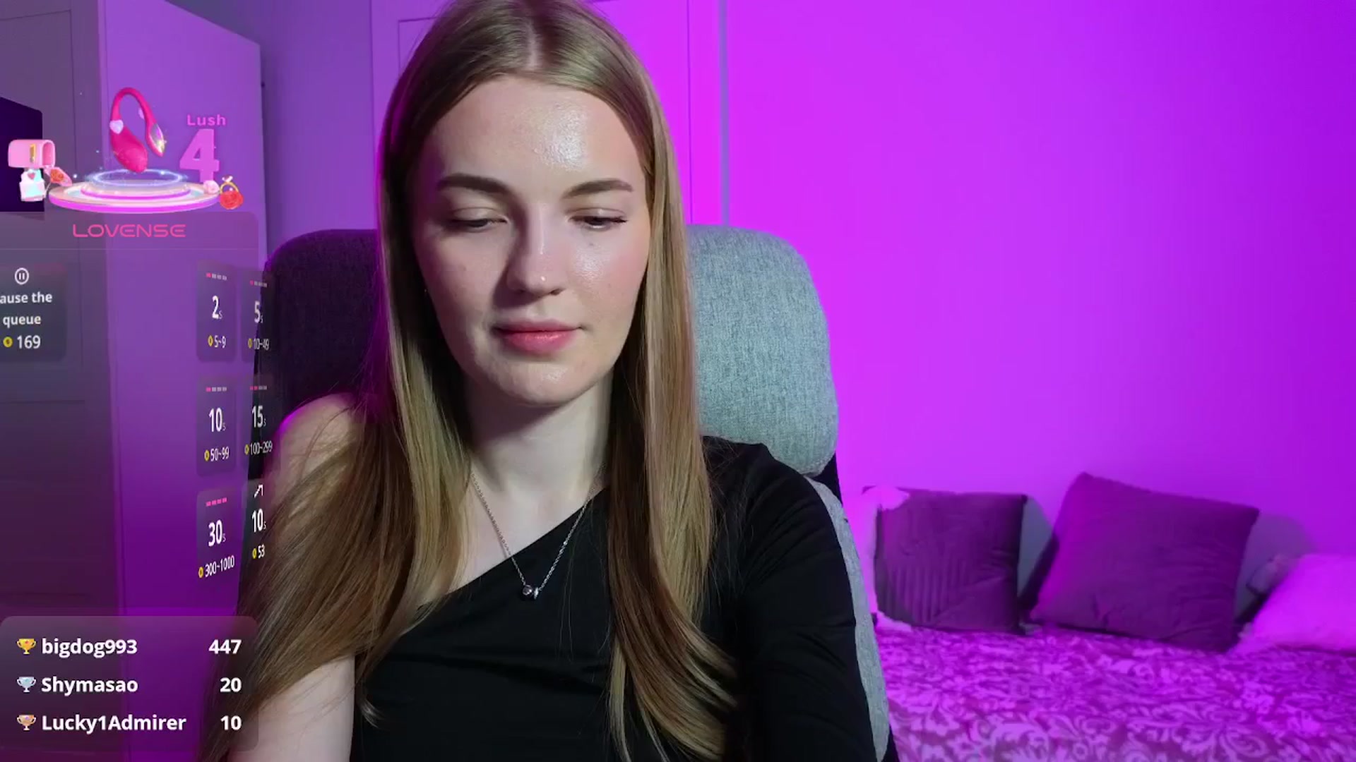 Gallery image thumbnail from LovelyAndy_'s myfreecams stream on, 04/16/2025, 18:36 image 6 of 20