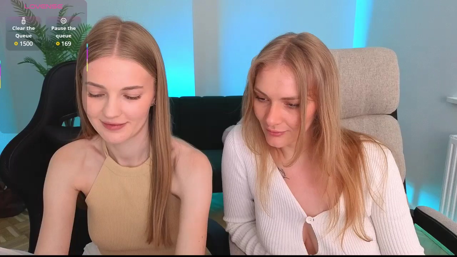 Gallery image thumbnail from LovelyAndy_'s myfreecams stream on, 06/01/2025, 15:10 image 20 of 20