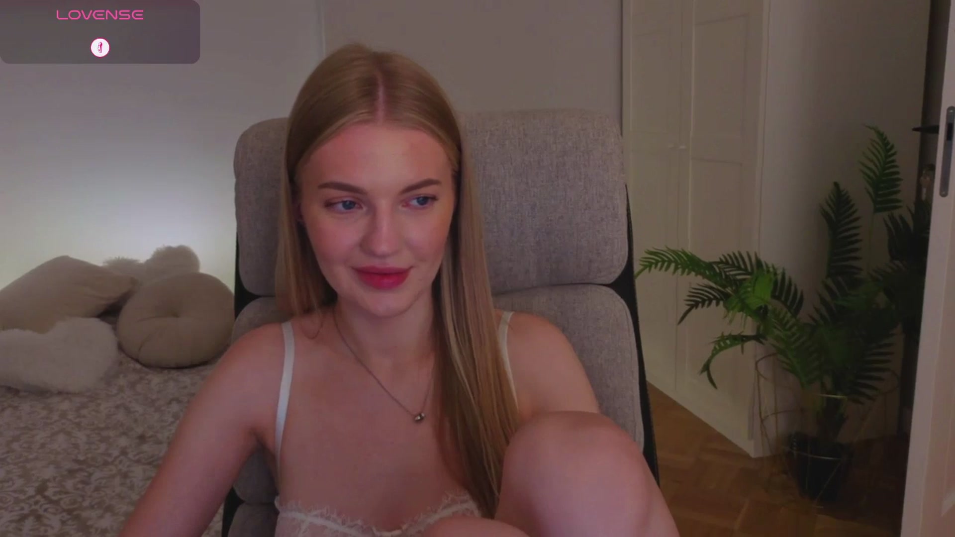 Gallery image thumbnail from LovelyAndy_'s myfreecams stream on, 07/28/2025, 24:21 image 9 of 20