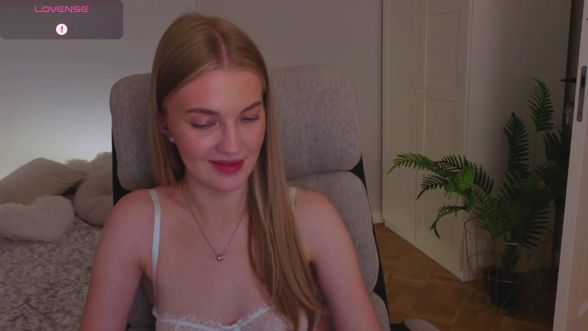 Gallery image thumbnail from LovelyAndy_'s myfreecams stream on, 07/28/2025, 24:21 image 4 of 20