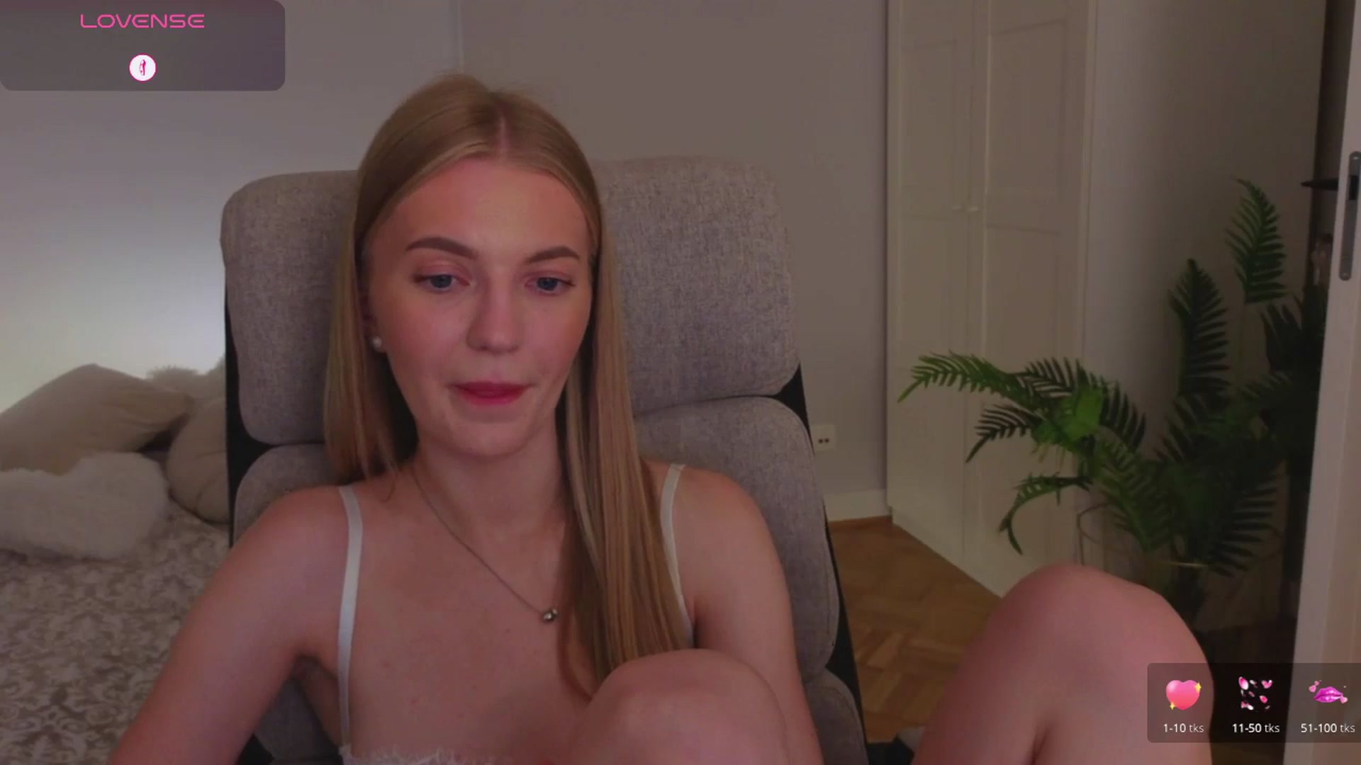 Gallery image thumbnail from LovelyAndy_'s myfreecams stream on, 07/28/2025, 24:21 image 10 of 20