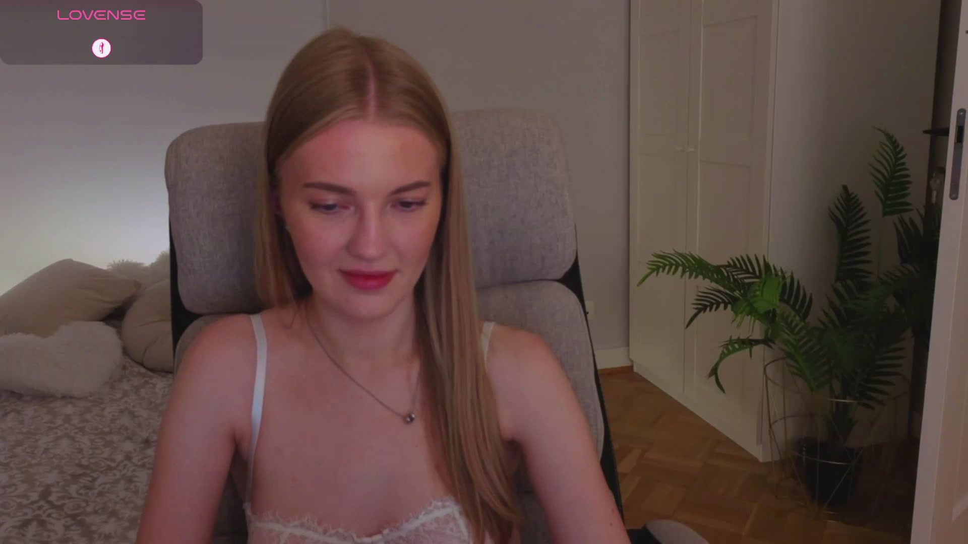 Gallery image thumbnail from LovelyAndy_'s myfreecams stream on, 07/28/2025, 24:21 image 6 of 20