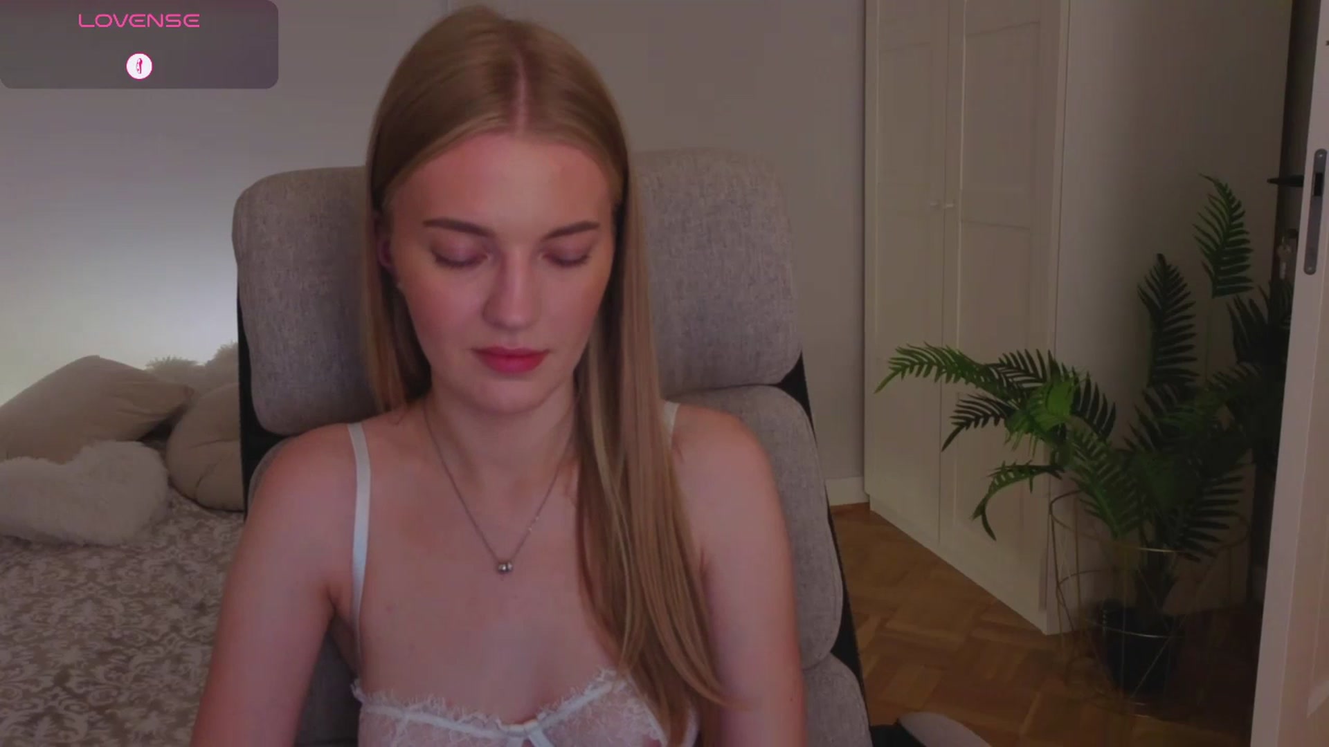 Gallery image thumbnail from LovelyAndy_'s myfreecams stream on, 07/28/2025, 24:21 image 2 of 20