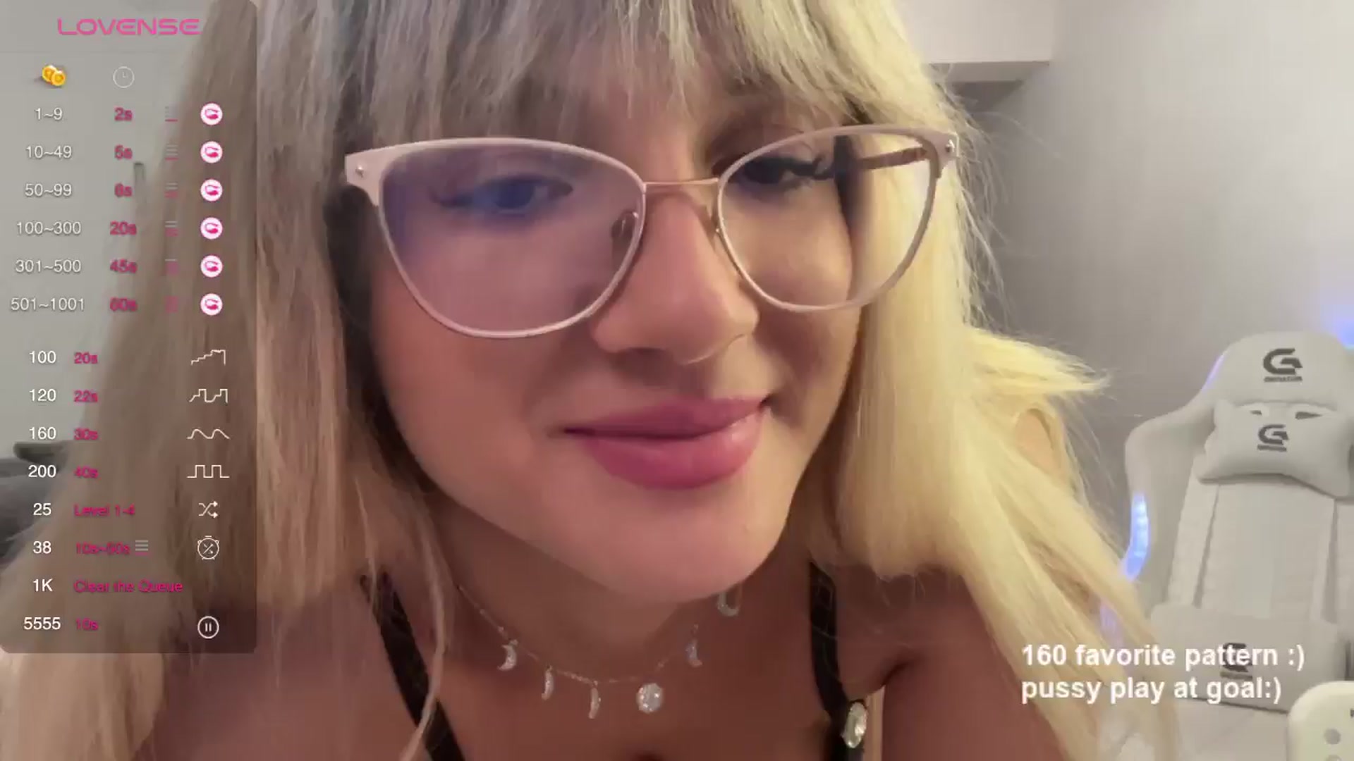 Gallery image thumbnail from LovelyBianca_'s myfreecams stream on, 05/06/2024, 03:04 image 9 of 20