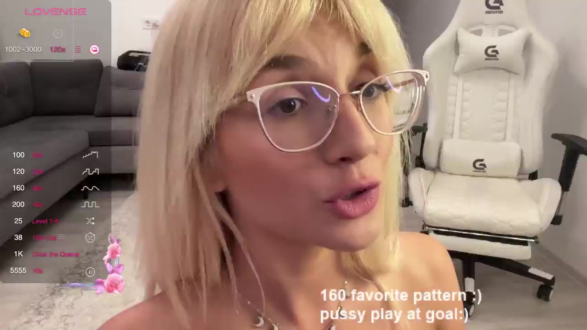 Gallery image thumbnail from LovelyBianca_'s myfreecams stream on, 06/17/2024, 02:30 image 8 of 20