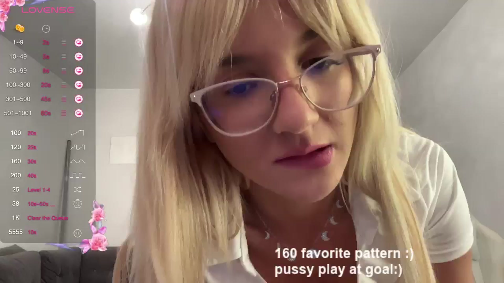 Gallery image thumbnail from LovelyBianca_'s myfreecams stream on, 06/17/2024, 21:22 image 18 of 20