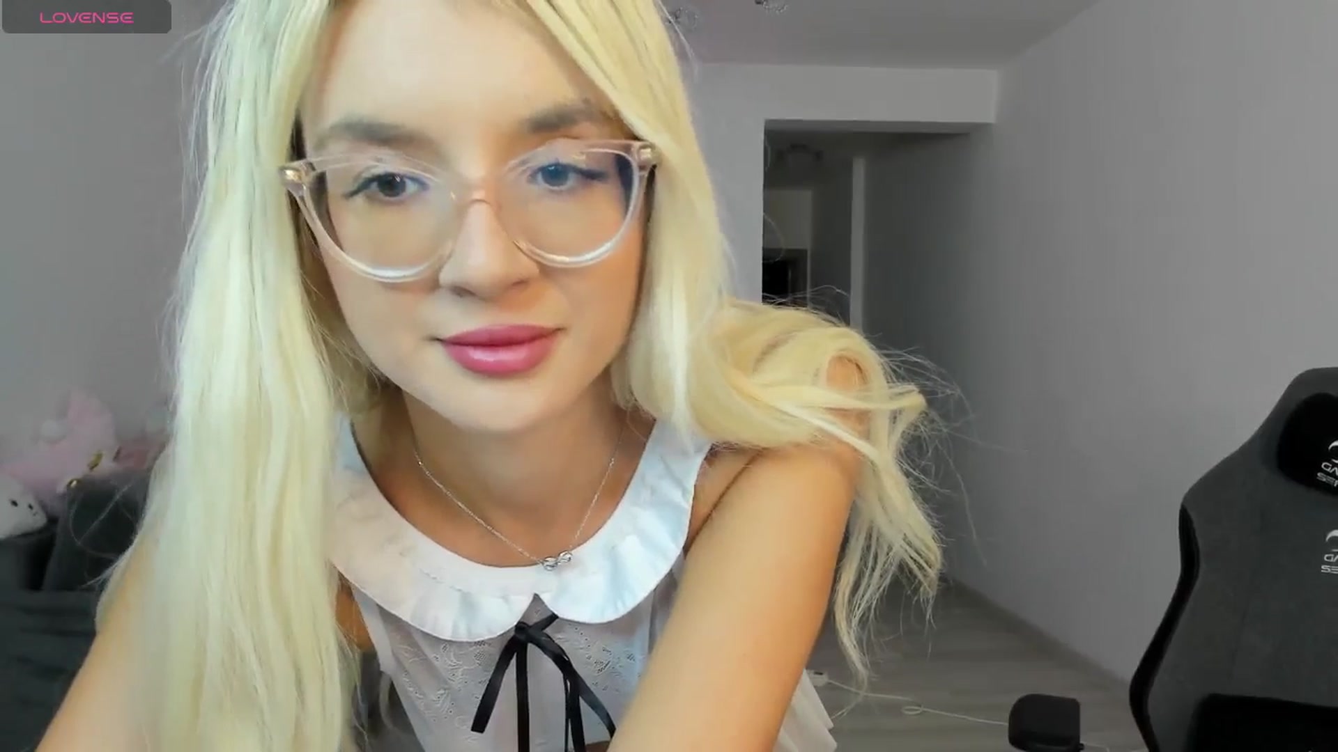 Gallery image thumbnail from LovelyBianca_'s myfreecams stream on, 09/17/2025, 19:42 image 19 of 20