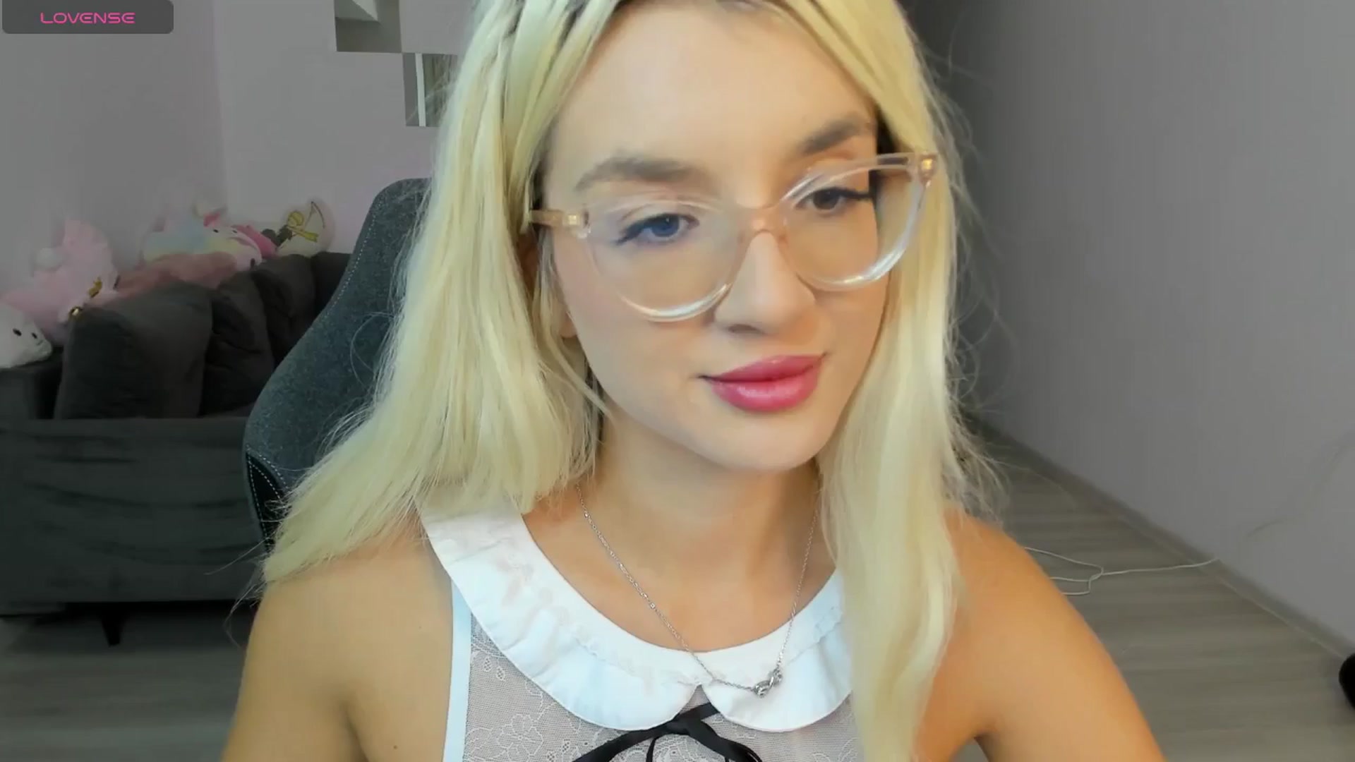 Gallery image thumbnail from LovelyBianca_'s myfreecams stream on, 09/17/2025, 19:42 image 11 of 20