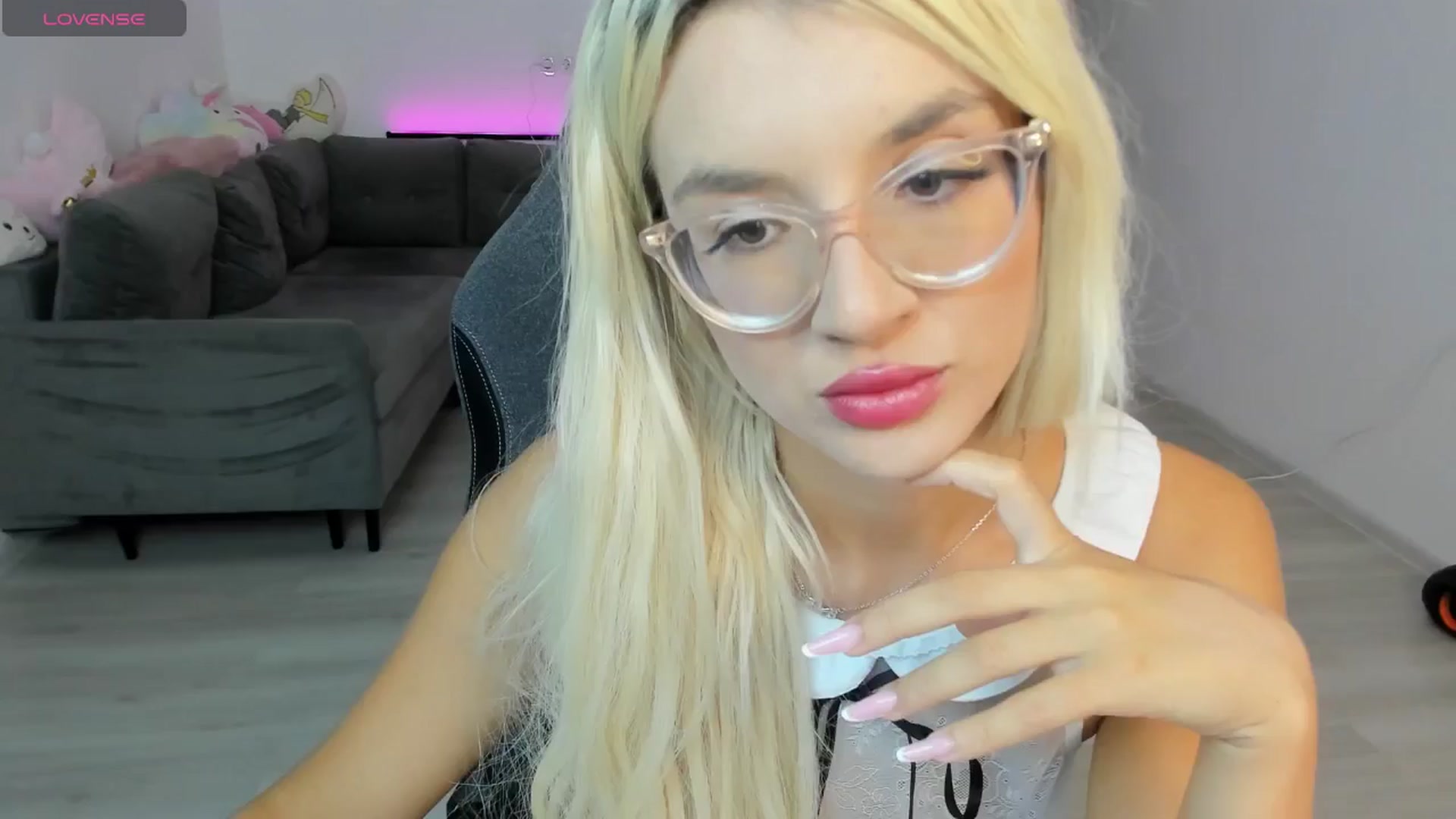 Gallery image thumbnail from LovelyBianca_'s myfreecams stream on, 09/17/2025, 19:42 image 5 of 20
