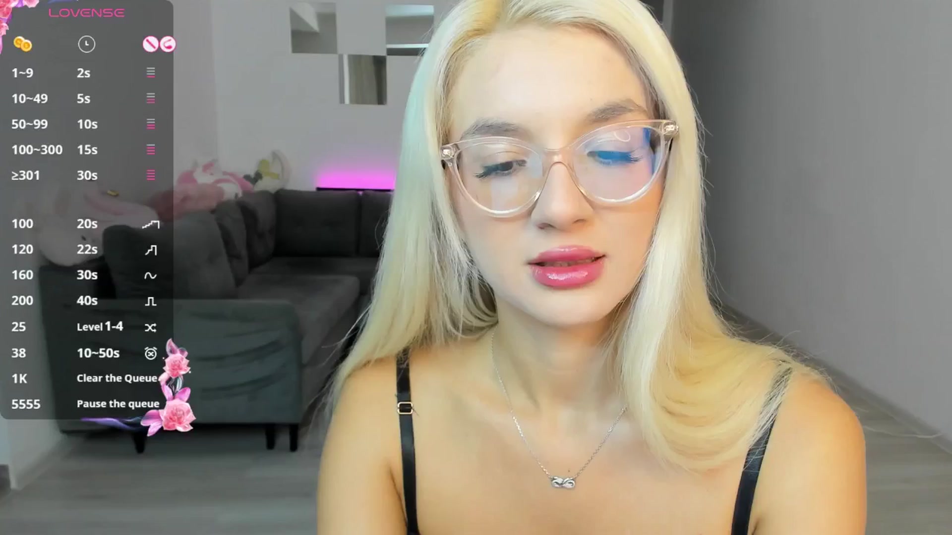 Gallery image thumbnail from LovelyBianca_'s myfreecams stream on, 09/20/2025, 19:40 image 4 of 20