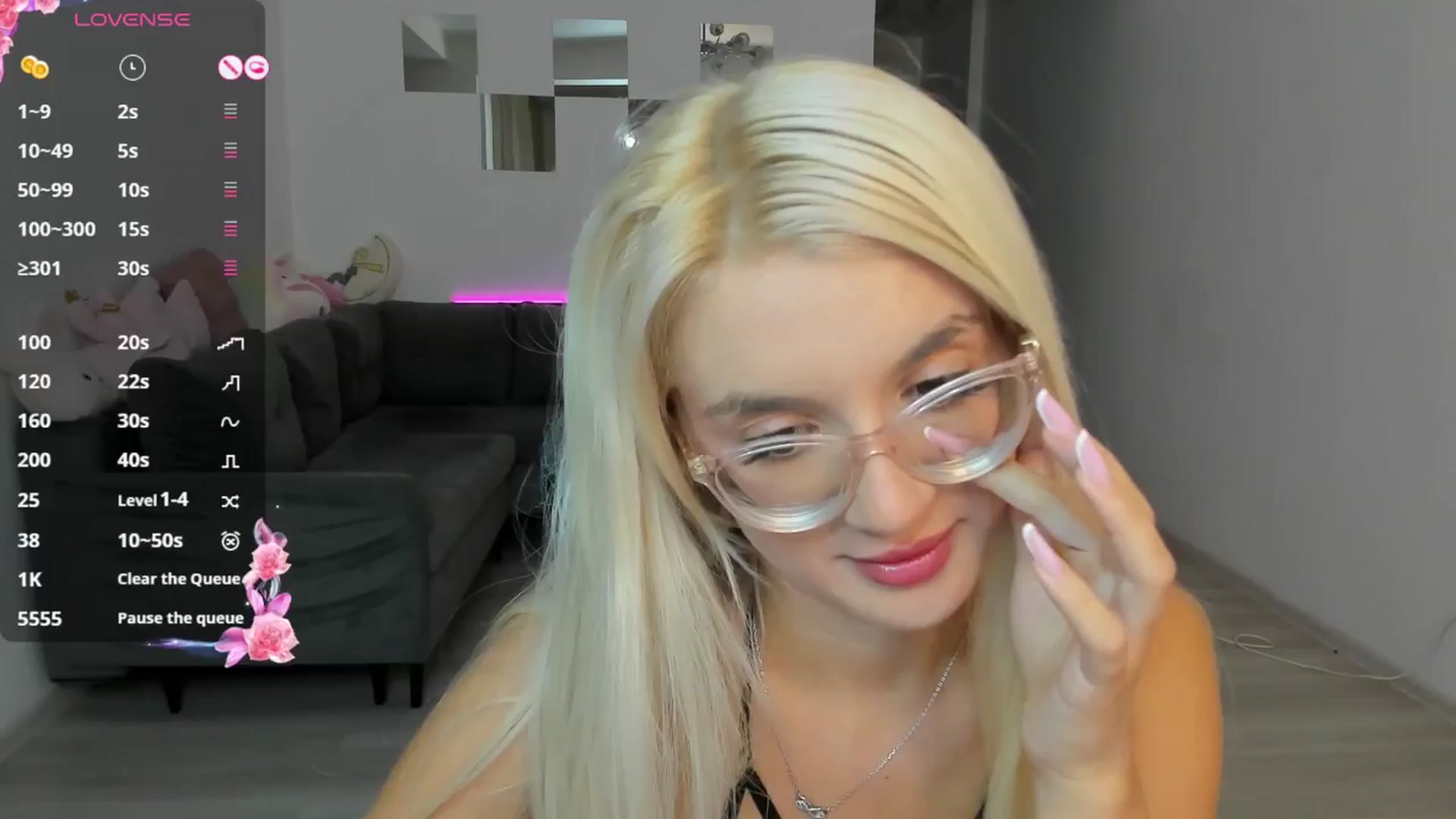 Gallery image thumbnail from LovelyBianca_'s myfreecams stream on, 09/21/2025, 23:37 image 15 of 20