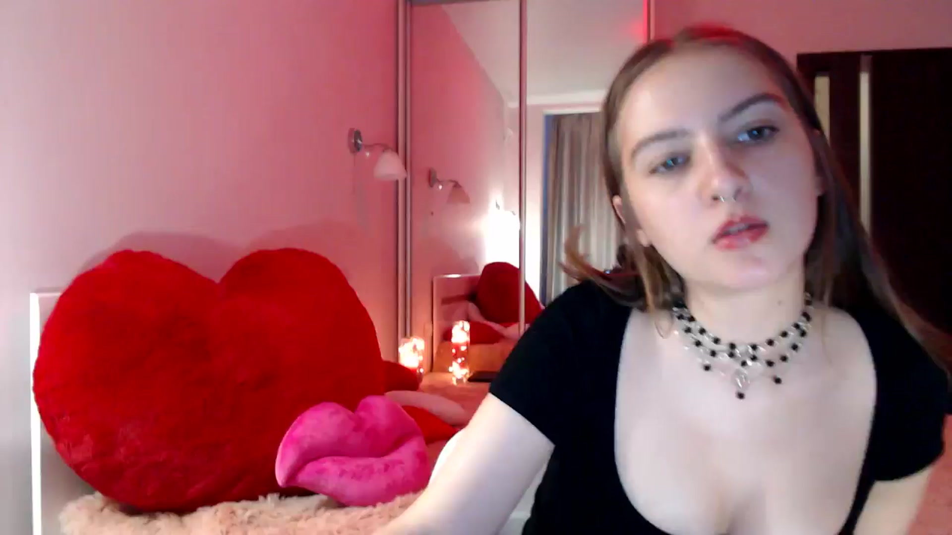 Gallery image thumbnail from LovelyBird's myfreecams stream on, 08/15/2024, 16:54 image 2 of 20