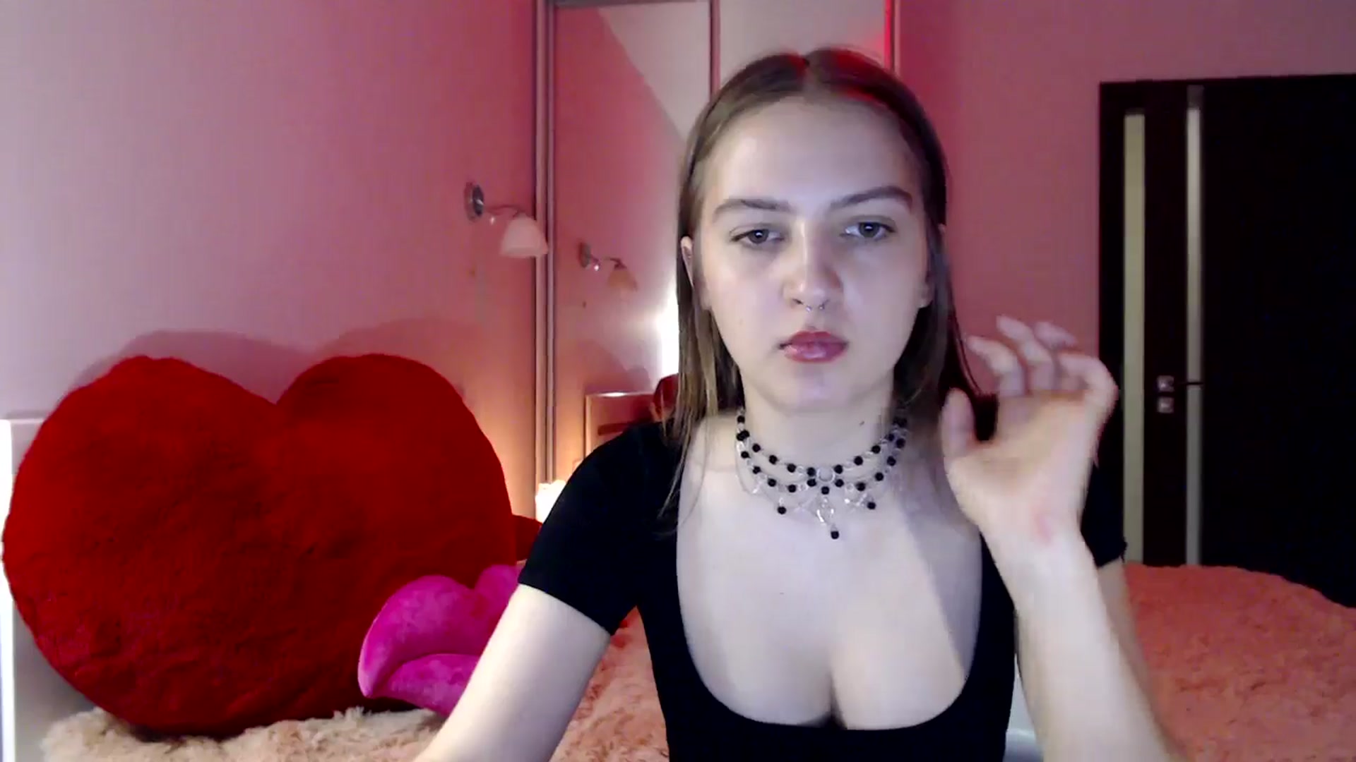 Gallery image thumbnail from LovelyBird's myfreecams stream on, 08/15/2024, 16:54 image 14 of 20