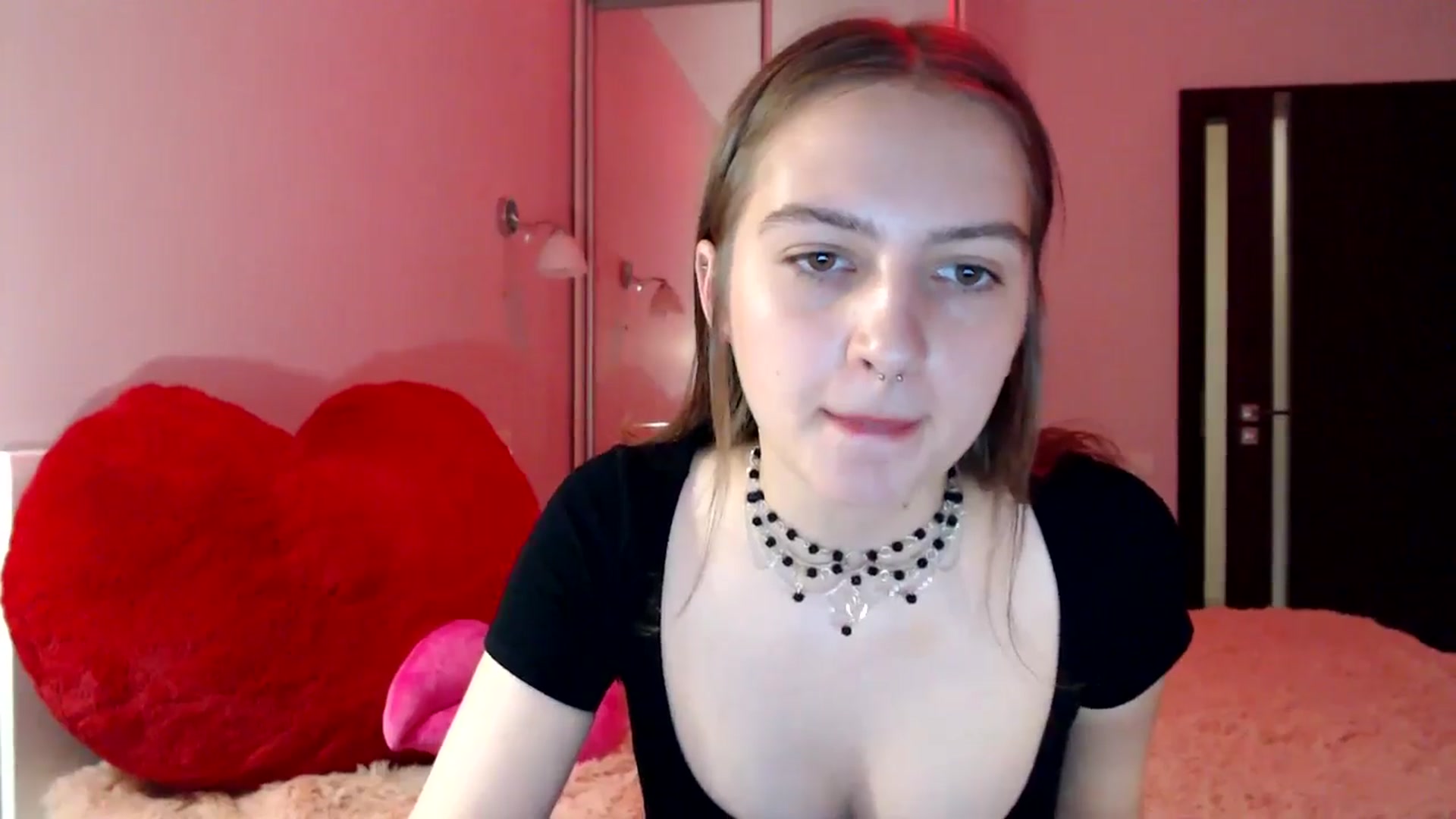 Gallery image thumbnail from LovelyBird's myfreecams stream on, 08/15/2024, 16:54 image 16 of 20