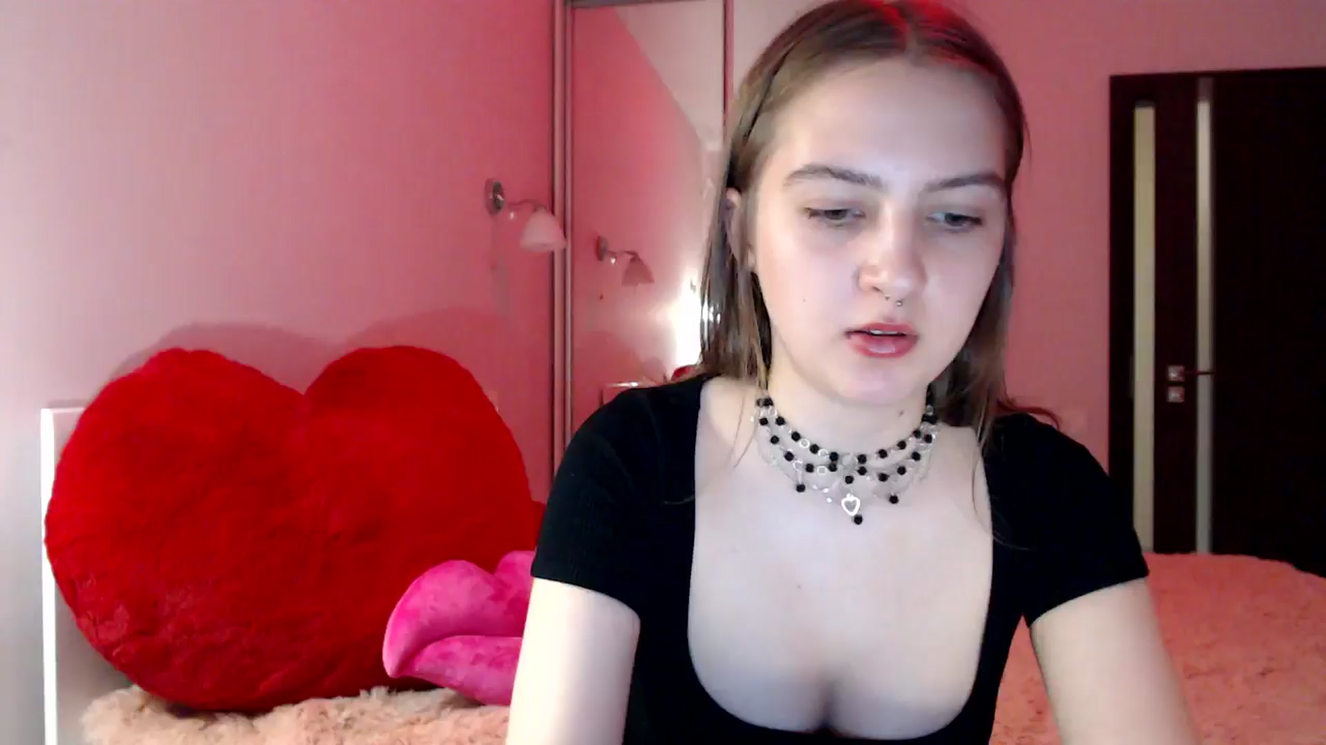 Gallery image thumbnail from LovelyBird's myfreecams stream on, 08/15/2024, 16:54 image 5 of 20