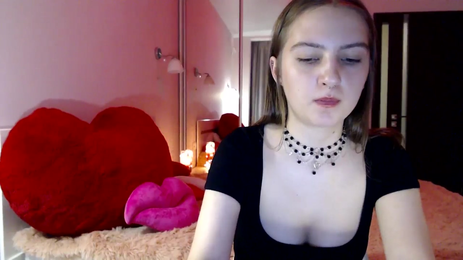 Gallery image thumbnail from LovelyBird's myfreecams stream on, 08/15/2024, 17:15 image 15 of 20
