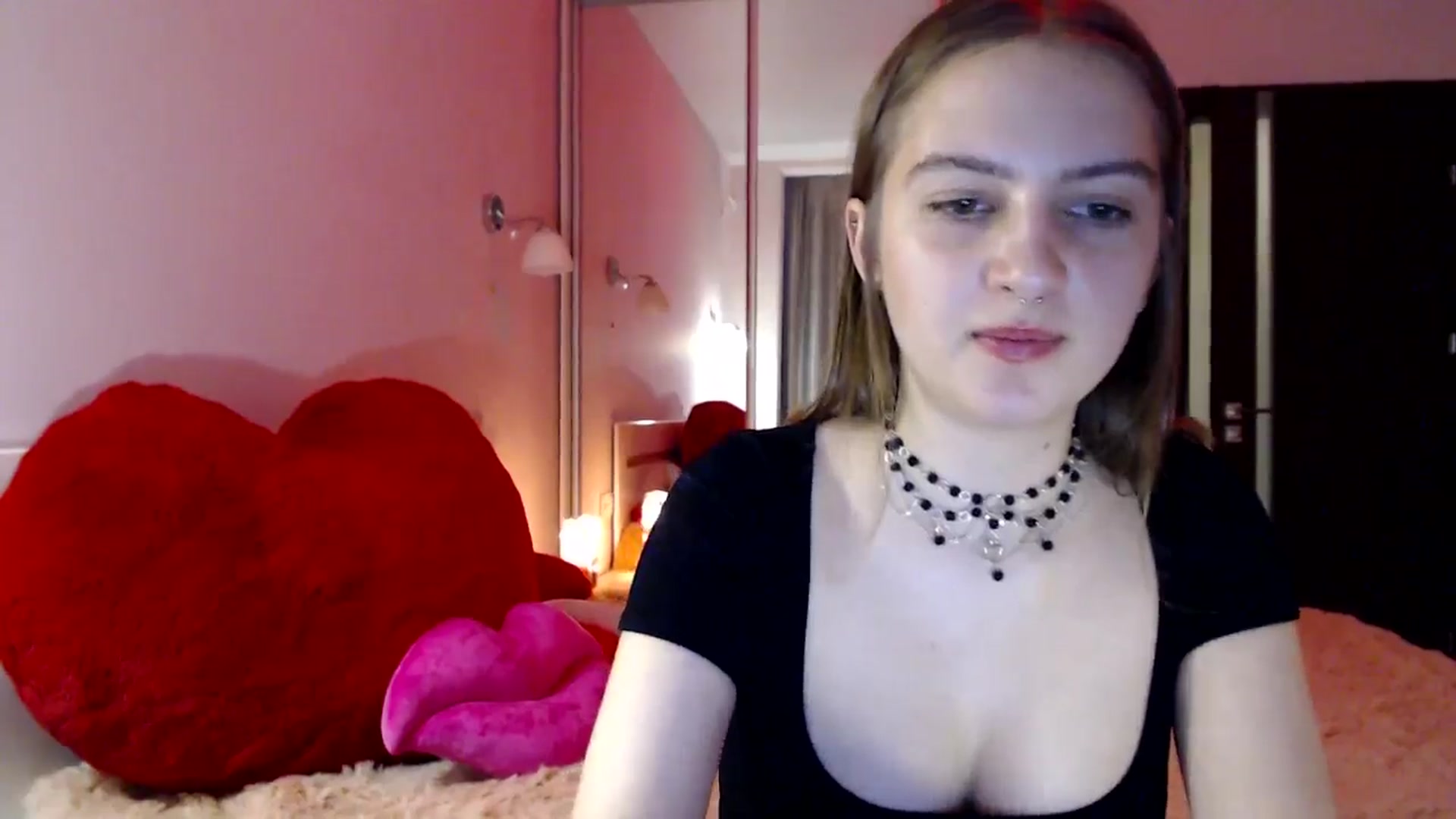 Gallery image thumbnail from LovelyBird's myfreecams stream on, 08/15/2024, 17:15 image 8 of 20