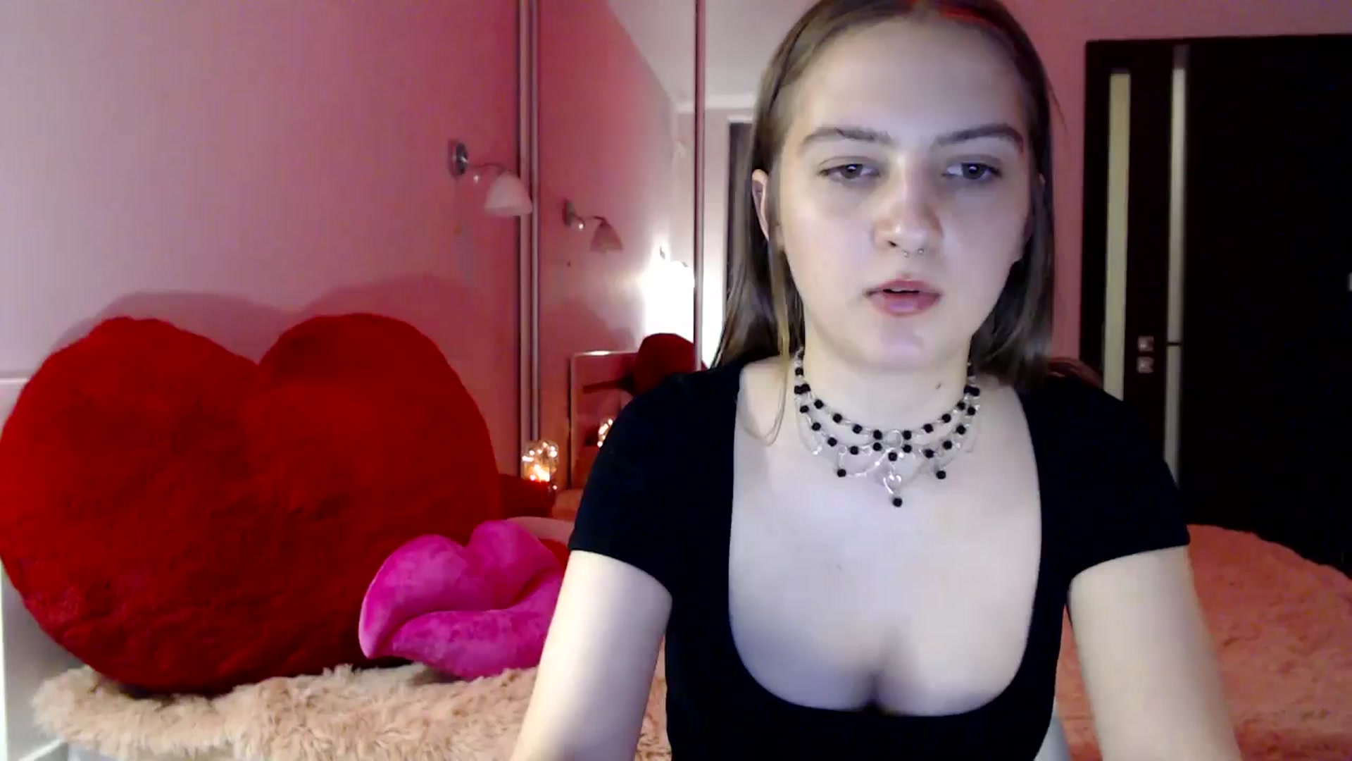 Gallery image thumbnail from LovelyBird's myfreecams stream on, 08/15/2024, 17:15 image 17 of 20