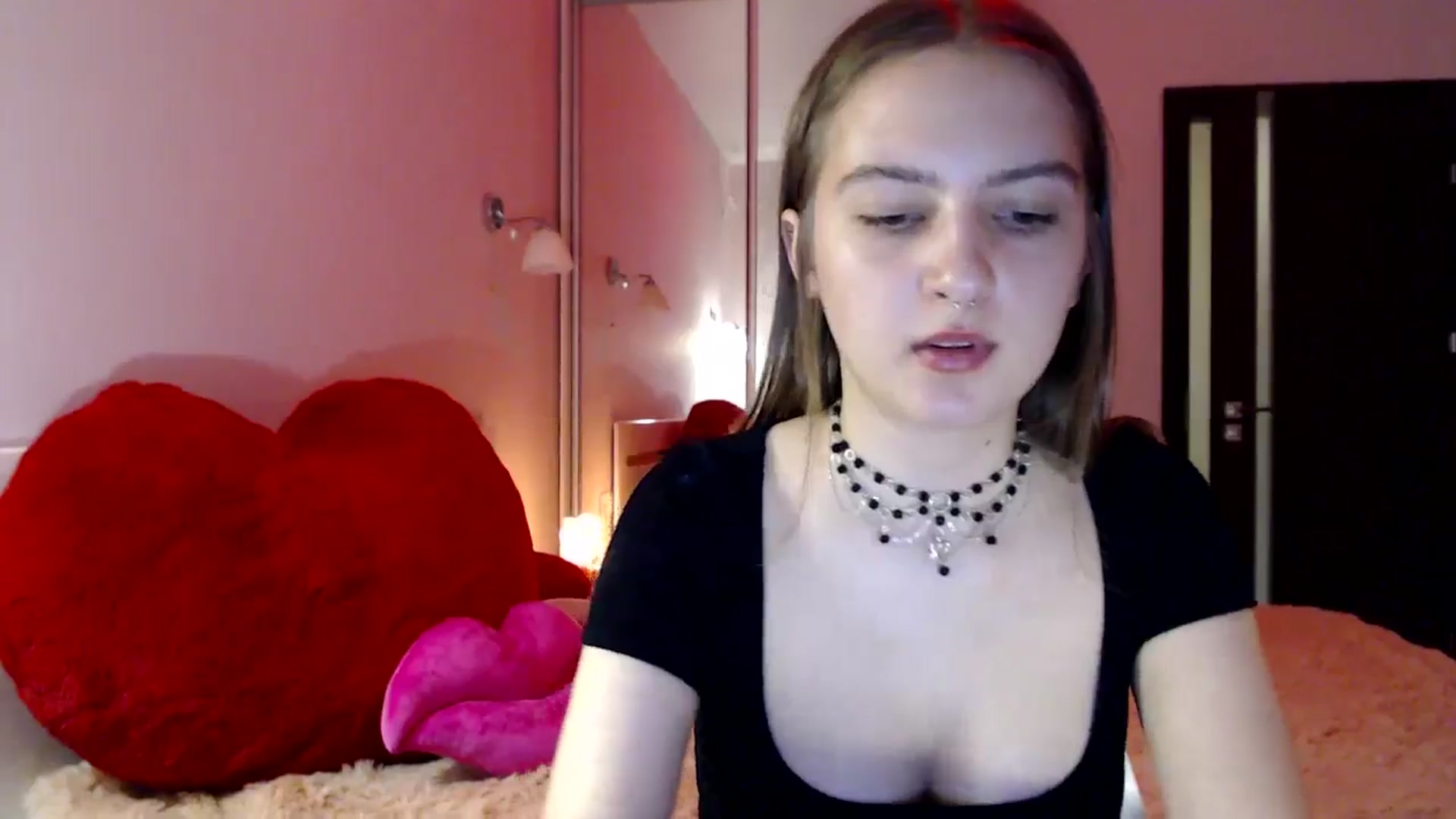 Gallery image thumbnail from LovelyBird's myfreecams stream on, 08/15/2024, 17:15 image 5 of 20
