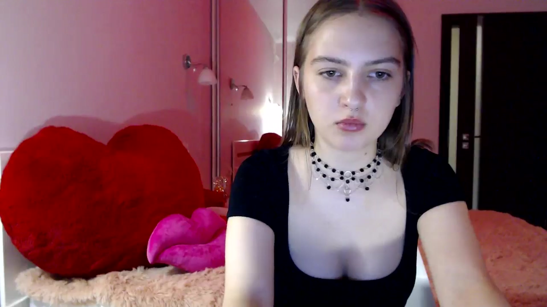 Gallery image thumbnail from LovelyBird's myfreecams stream on, 08/15/2024, 17:15 image 9 of 20