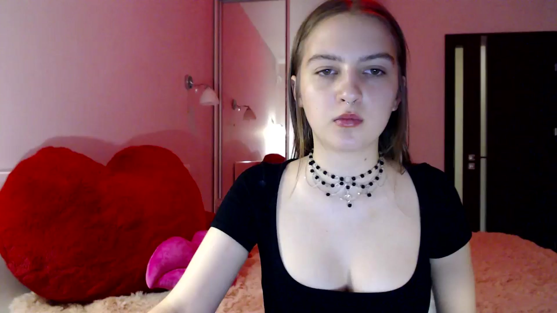 Gallery image thumbnail from LovelyBird's myfreecams stream on, 08/15/2024, 17:15 image 3 of 20
