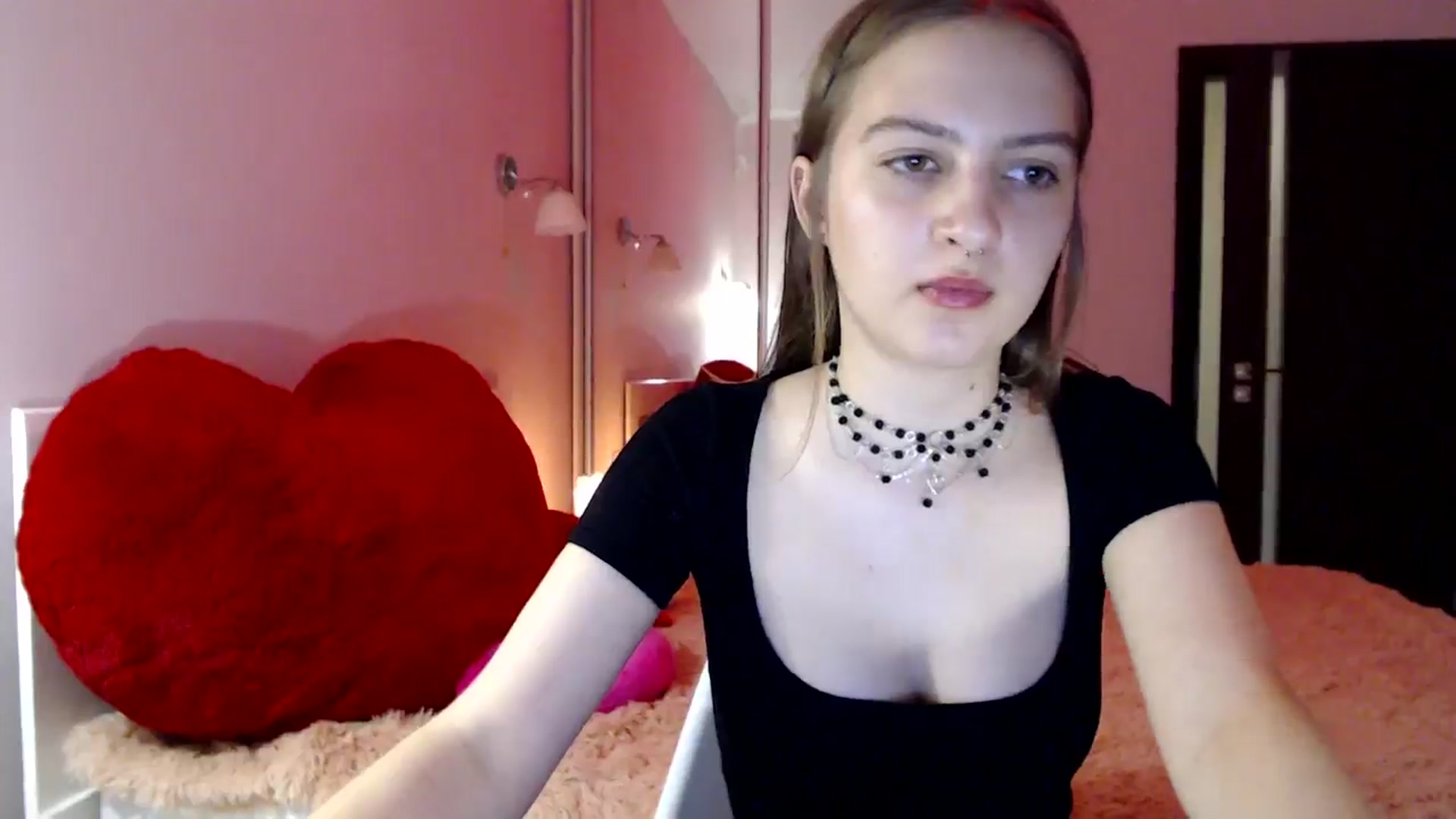 Gallery image thumbnail from LovelyBird's myfreecams stream on, 08/15/2024, 17:56 image 14 of 20