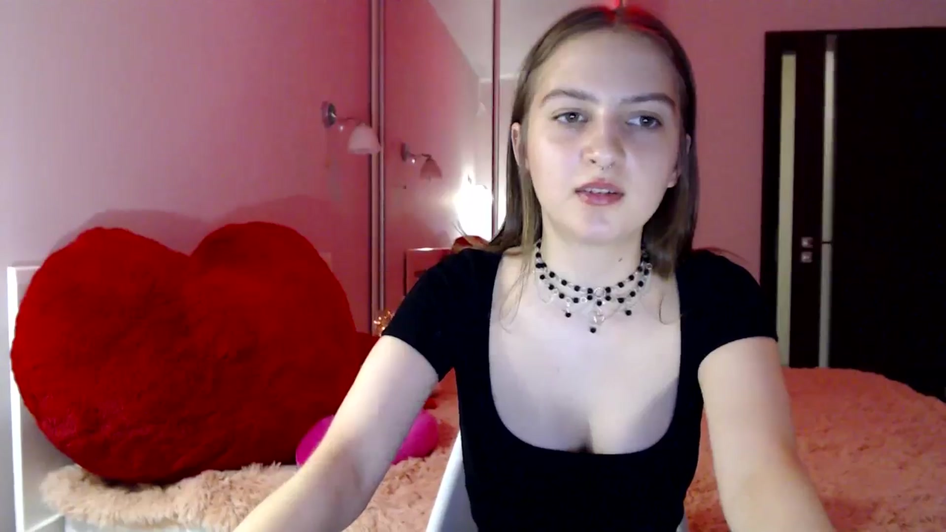 Gallery image thumbnail from LovelyBird's myfreecams stream on, 08/15/2024, 17:56 image 17 of 20