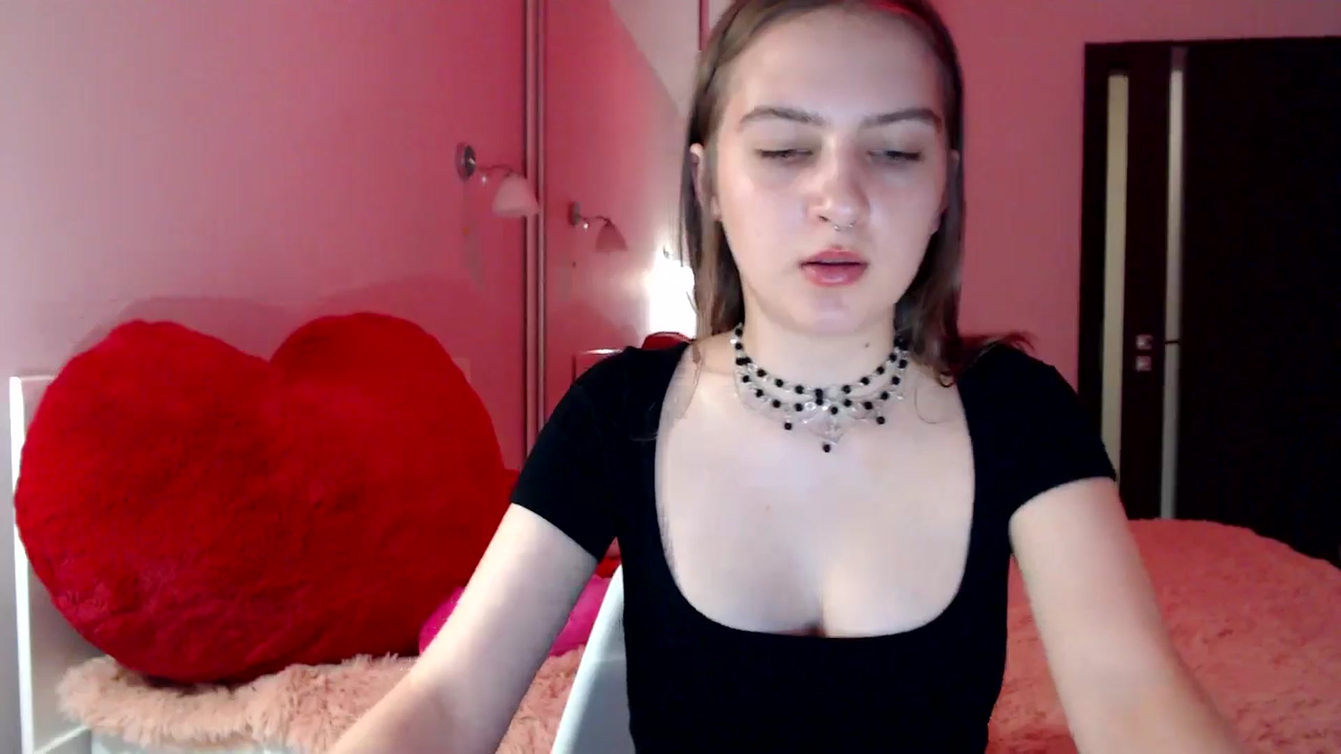 Gallery image thumbnail from LovelyBird's myfreecams stream on, 08/15/2024, 17:56 image 6 of 20