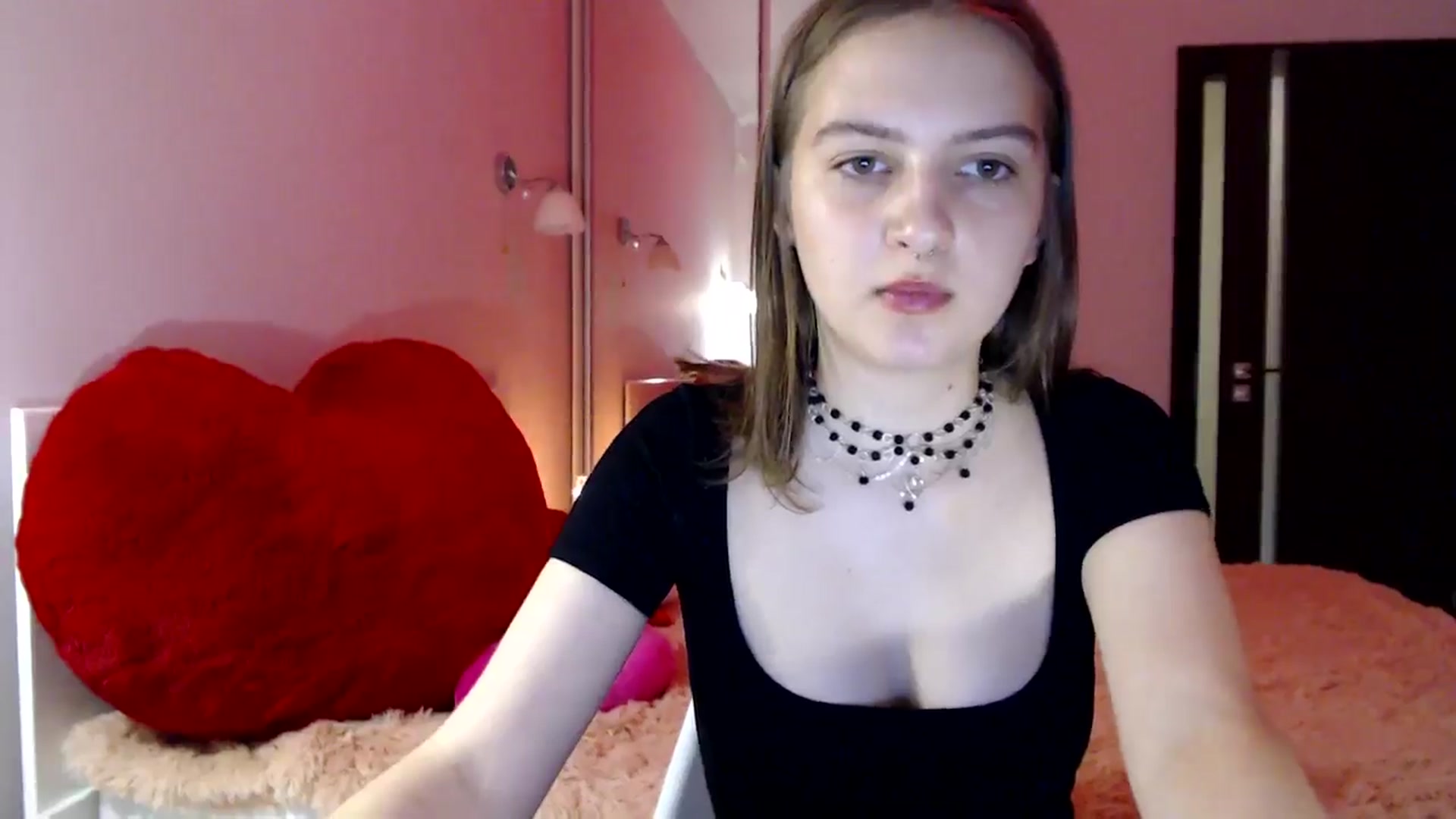 Gallery image thumbnail from LovelyBird's myfreecams stream on, 08/15/2024, 17:56 image 13 of 20