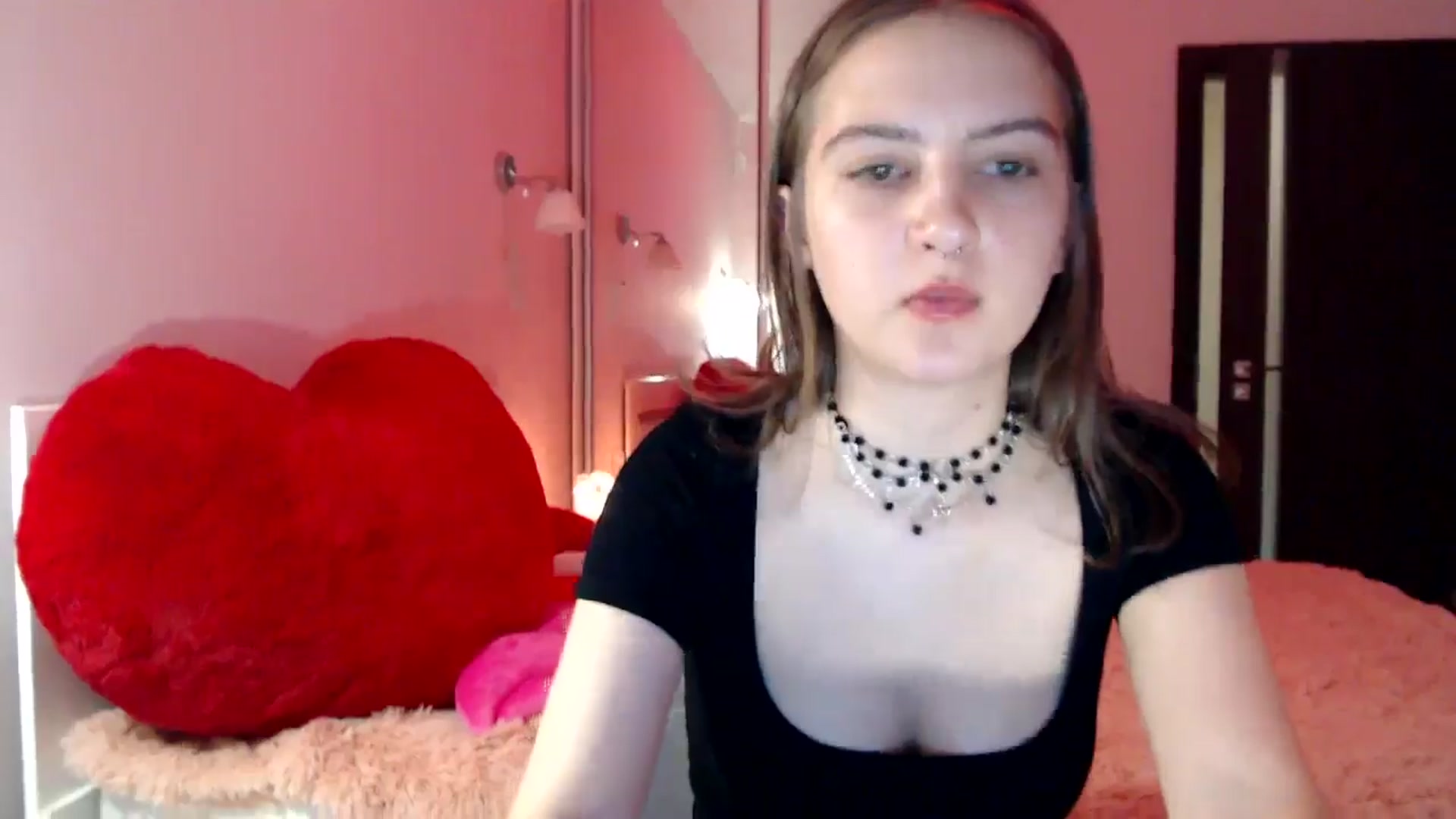 Gallery image thumbnail from LovelyBird's myfreecams stream on, 08/15/2024, 17:56 image 7 of 20