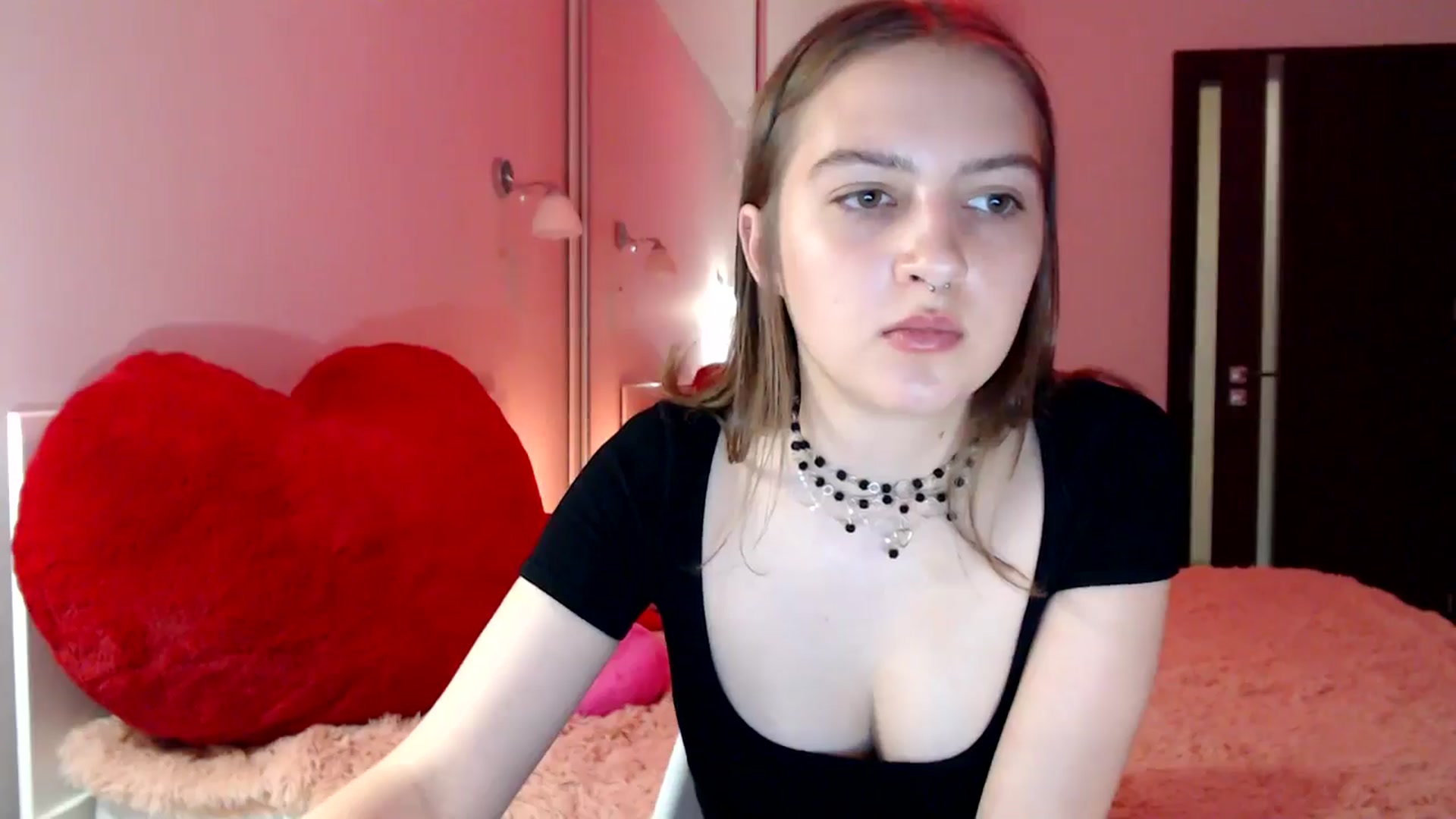 Gallery image thumbnail from LovelyBird's myfreecams stream on, 08/15/2024, 17:56 image 20 of 20