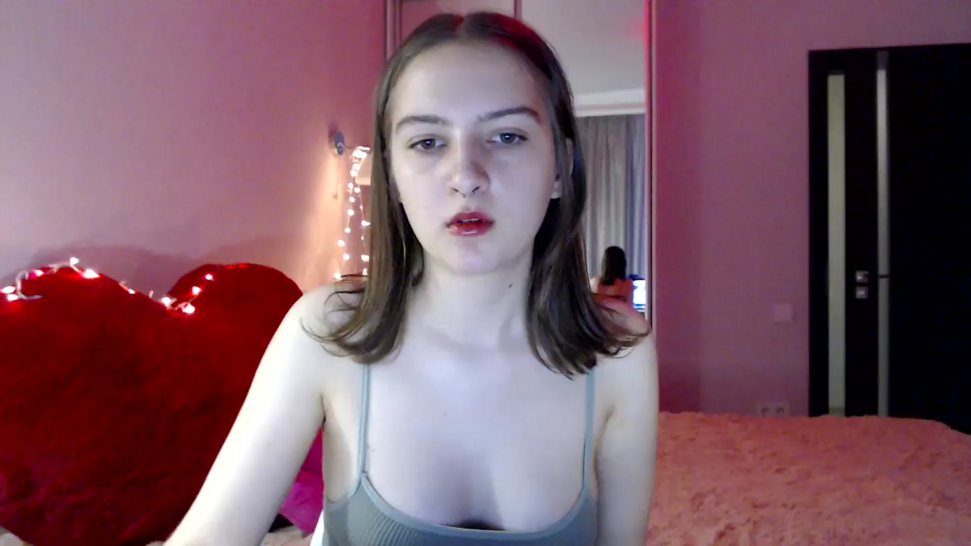 Gallery image thumbnail from LovelyBird's myfreecams stream on, 08/16/2024, 12:18 image 18 of 20