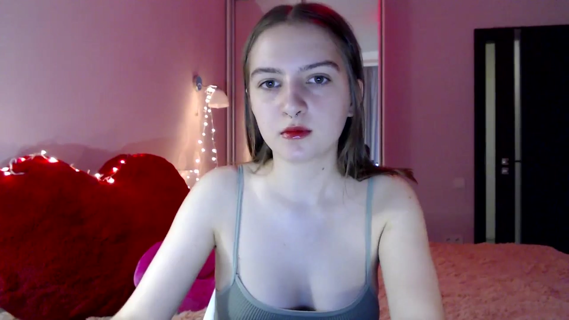 Gallery image thumbnail from LovelyBird's myfreecams stream on, 08/16/2024, 12:18 image 7 of 20