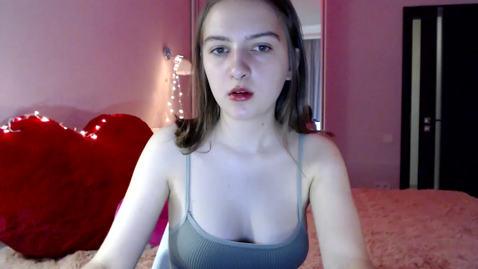 Gallery image thumbnail from LovelyBird's myfreecams stream on, 08/16/2024, 12:35 image 9 of 20