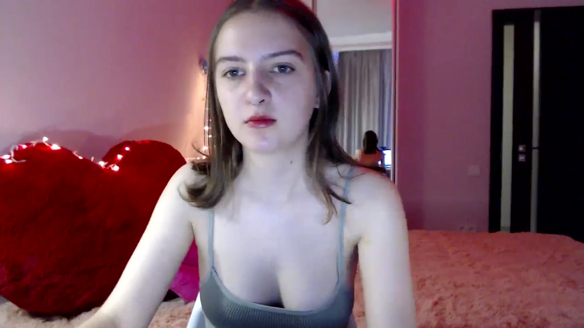 Gallery image thumbnail from LovelyBird's myfreecams stream on, 08/16/2024, 12:35 image 19 of 20