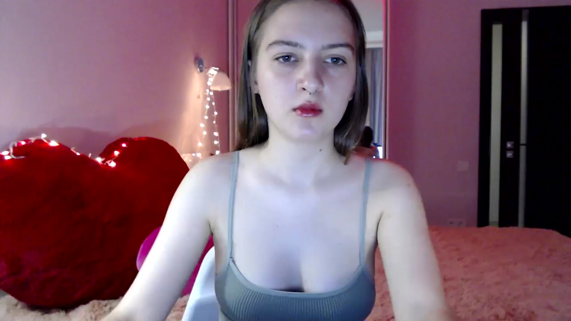 Gallery image thumbnail from LovelyBird's myfreecams stream on, 08/16/2024, 13:19 image 1 of 20