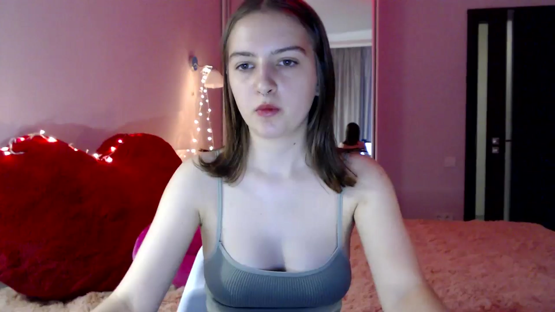 Gallery image thumbnail from LovelyBird's myfreecams stream on, 08/16/2024, 13:19 image 16 of 20