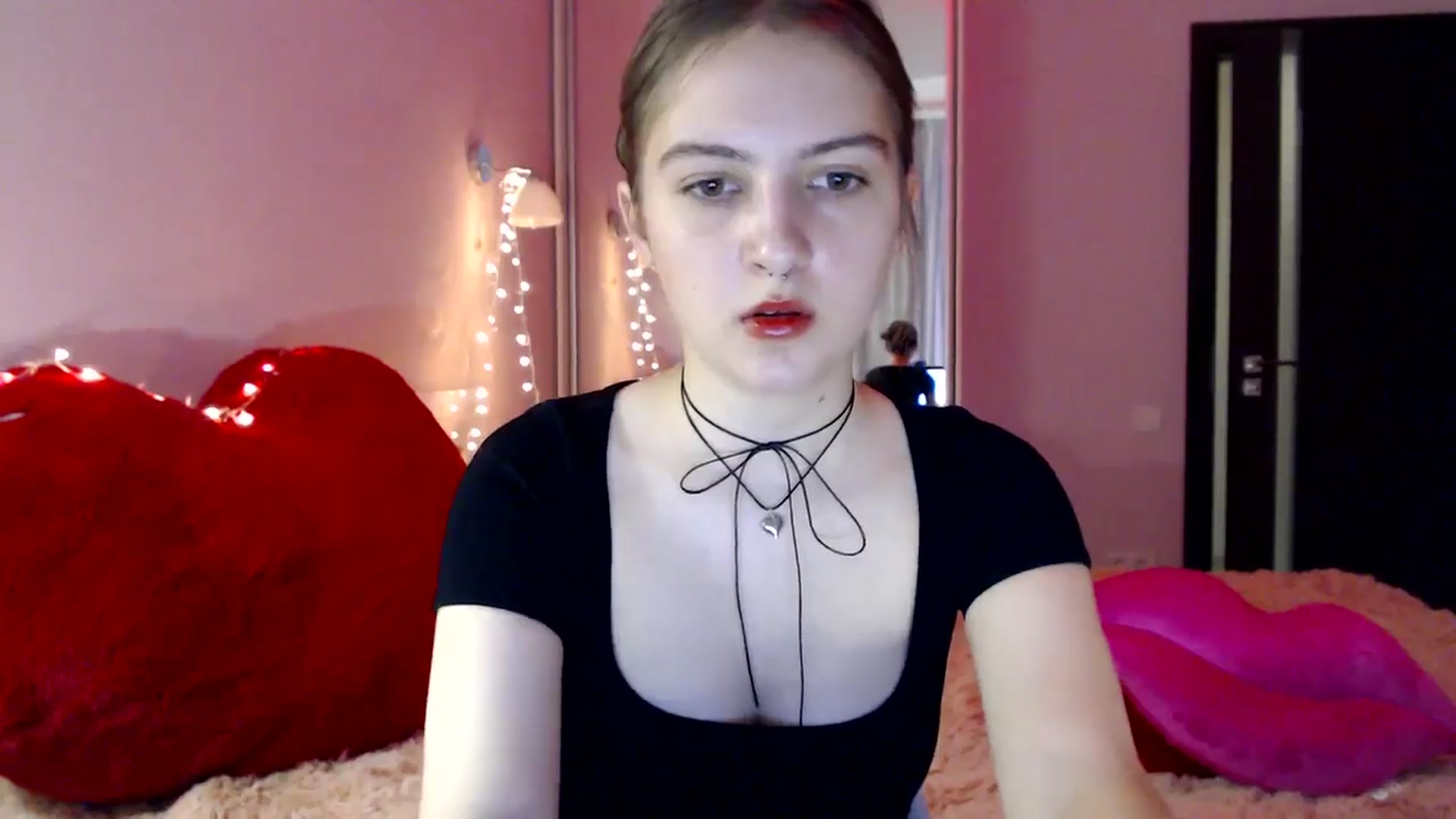 Gallery image thumbnail from LovelyBird's myfreecams stream on, 08/17/2024, 09:35 image 13 of 20