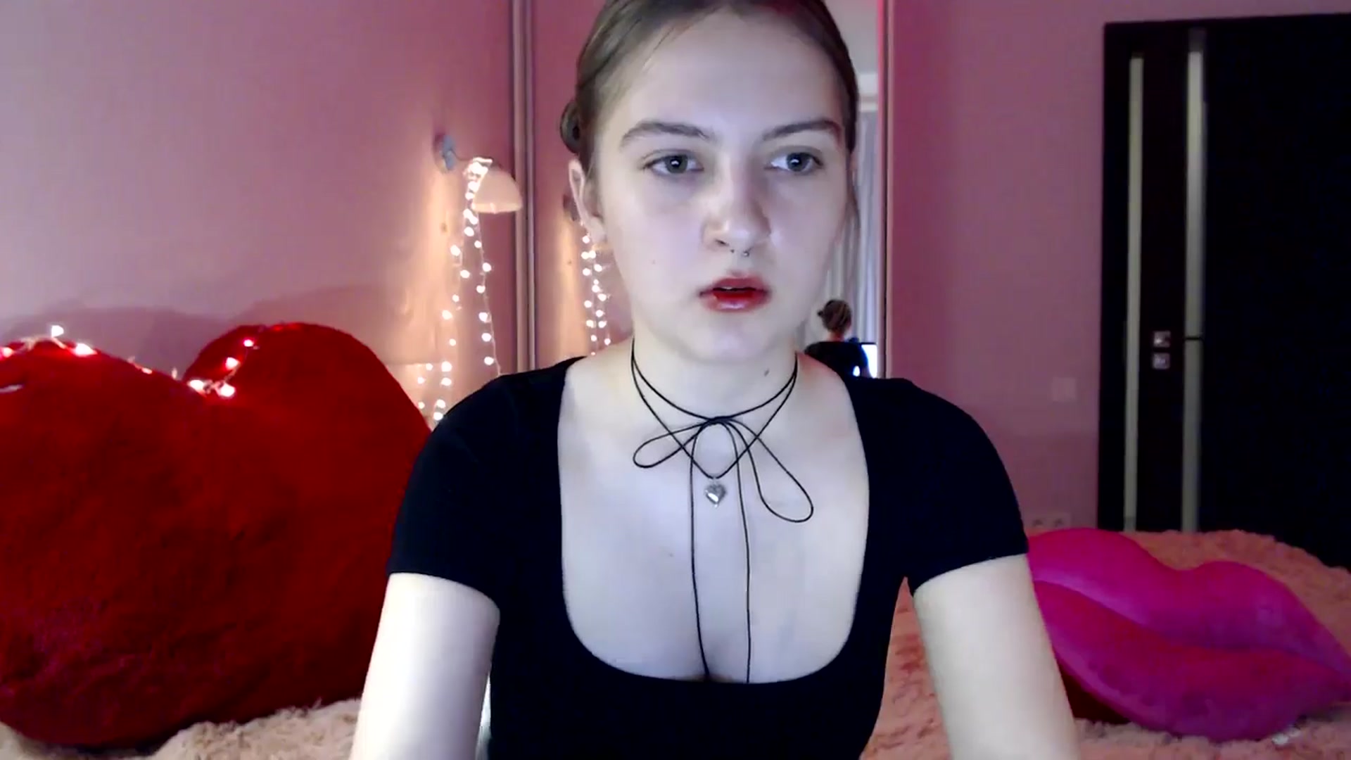 Gallery image thumbnail from LovelyBird's myfreecams stream on, 08/17/2024, 09:35 image 6 of 20